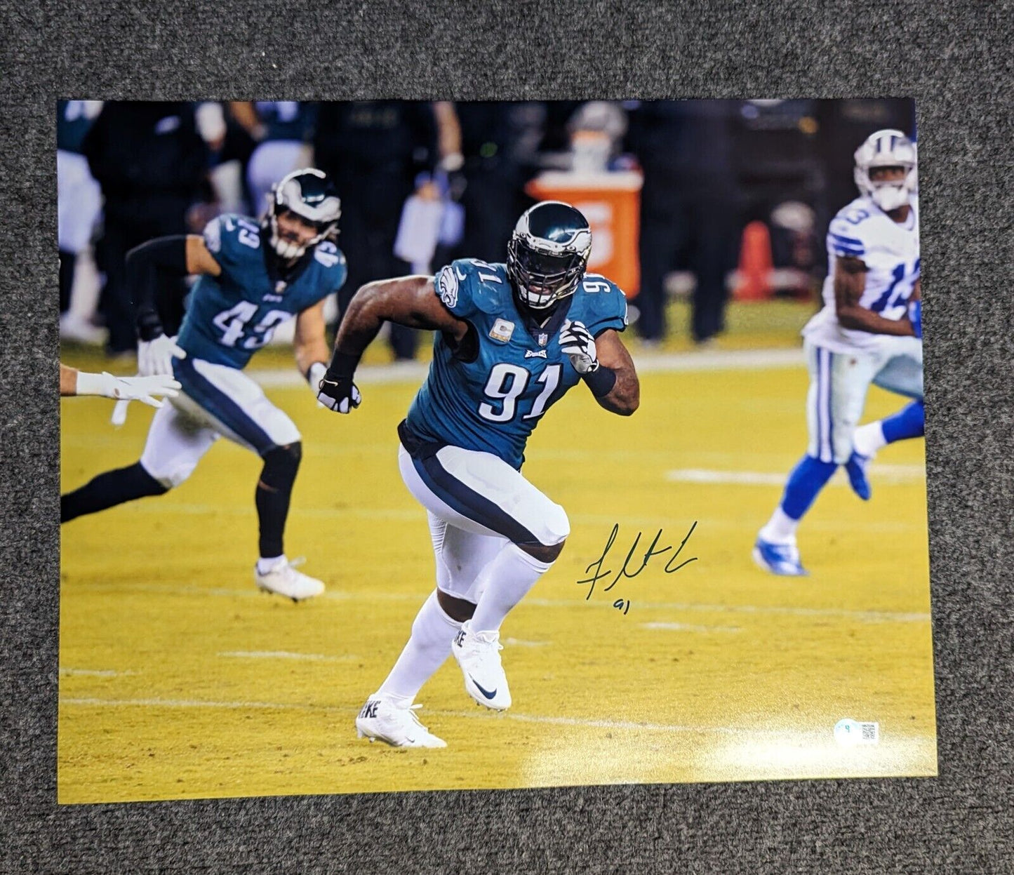 MVP Authentics Philadelphia Eagles Fletcher Cox Autographed Signed 16X20 Photo Beckett Holo 112.50 sports jersey framing , jersey framing