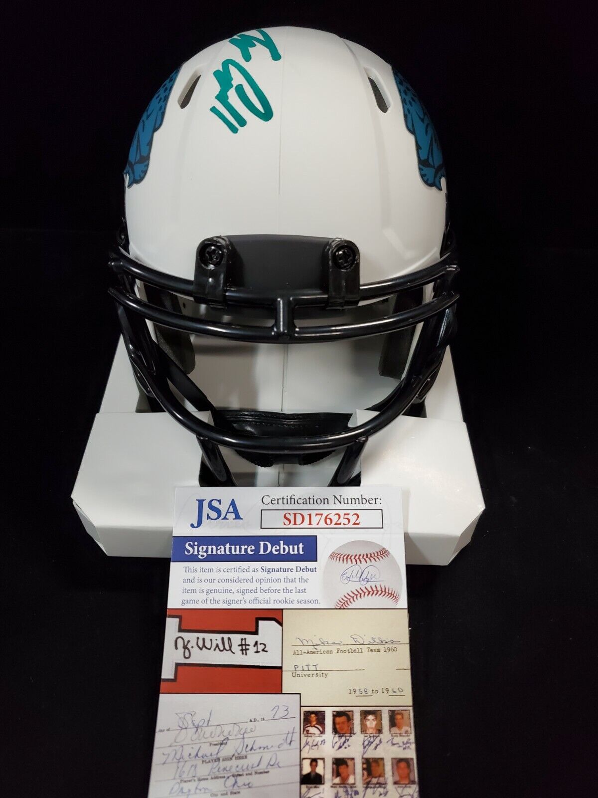 MVP Authentics Jacksonville Jaguars Tyson Campbell Signed Lunar Mini Helmet Jsa Coa 117 sports jersey framing , jersey framing