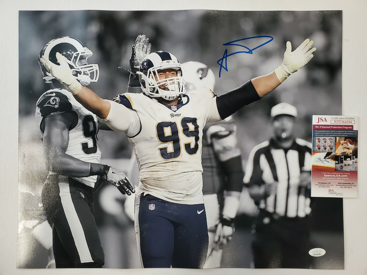 Los Angeles Rams Aaron Donald Autographed Signed 16X20 Photo Jsa Coa