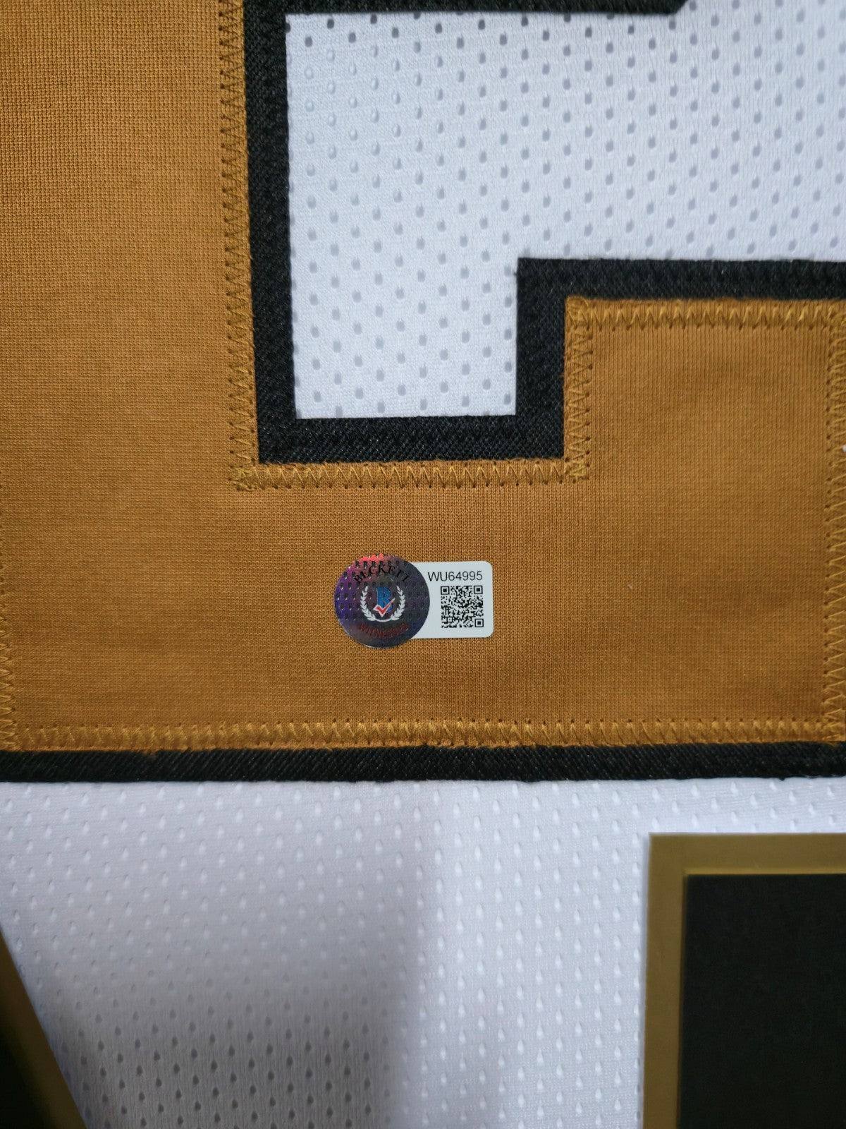 Framed New Orleans Saints Chris Olave Autographed Signed Jersey Beckett Holo