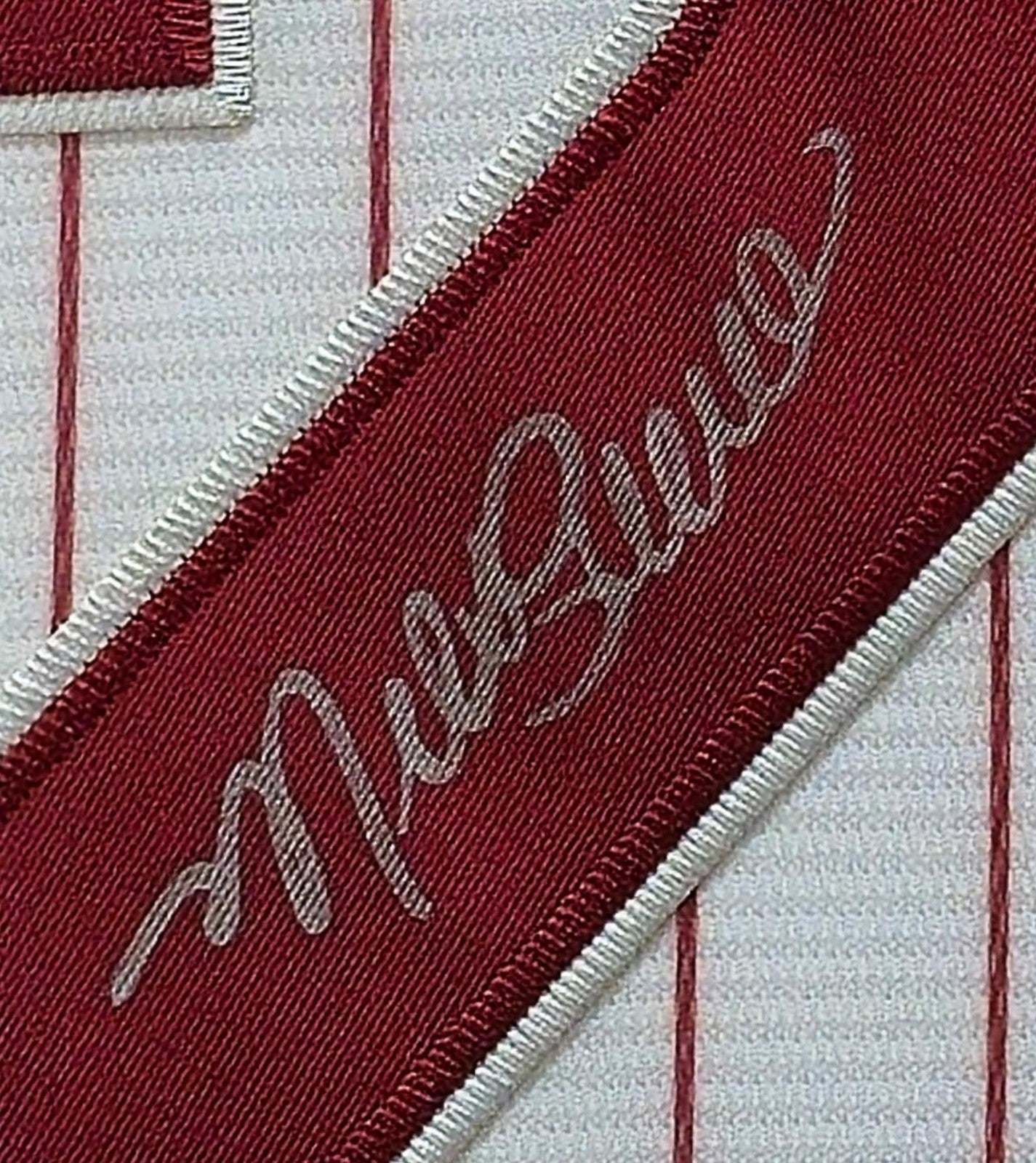 Framed Philadelphia Phillies Mike Schmidt Jersey - Facsimile Autograph
