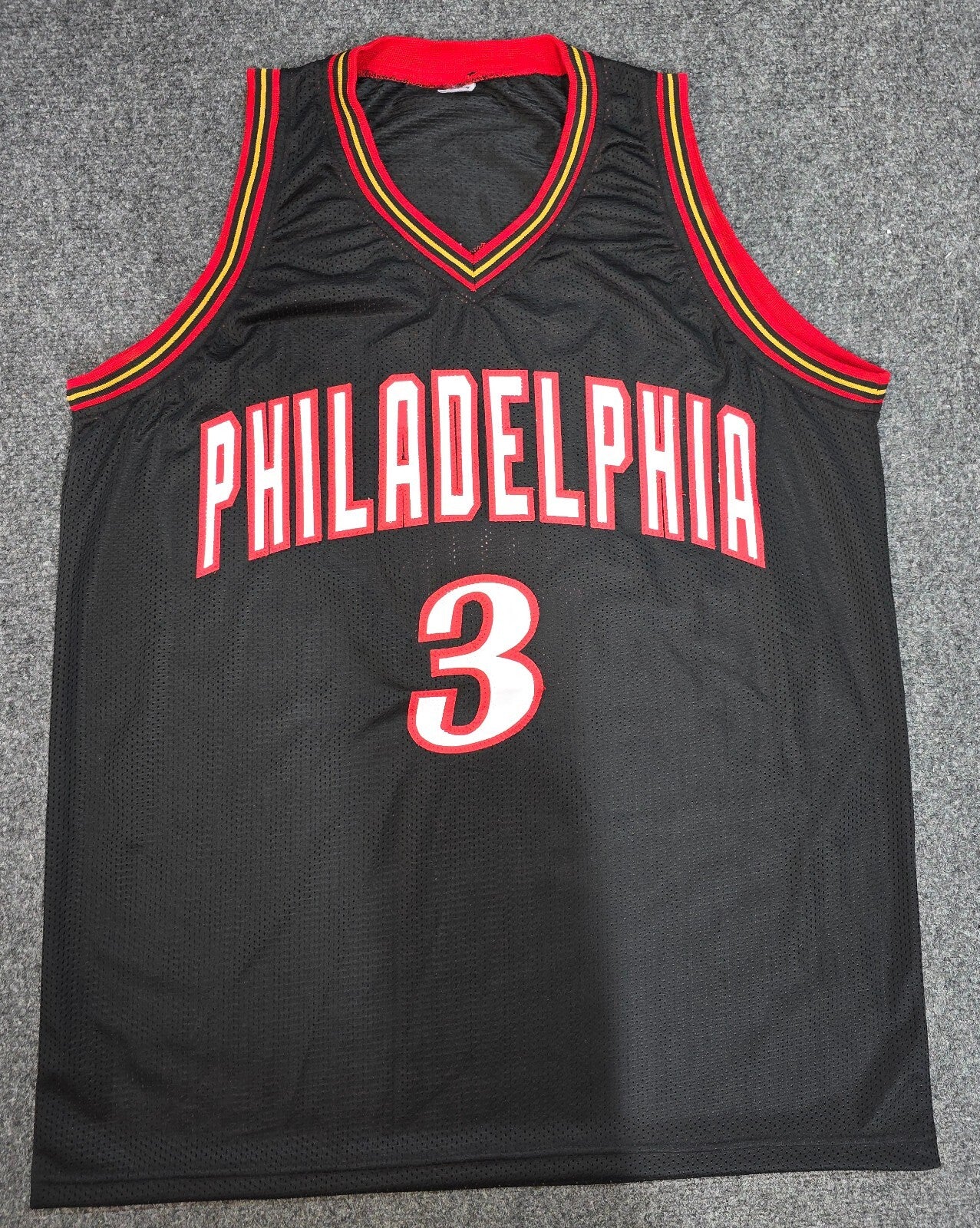 Philadelphia 76Ers Allen Iverson Autographed Signed Jersey Jsa Coa