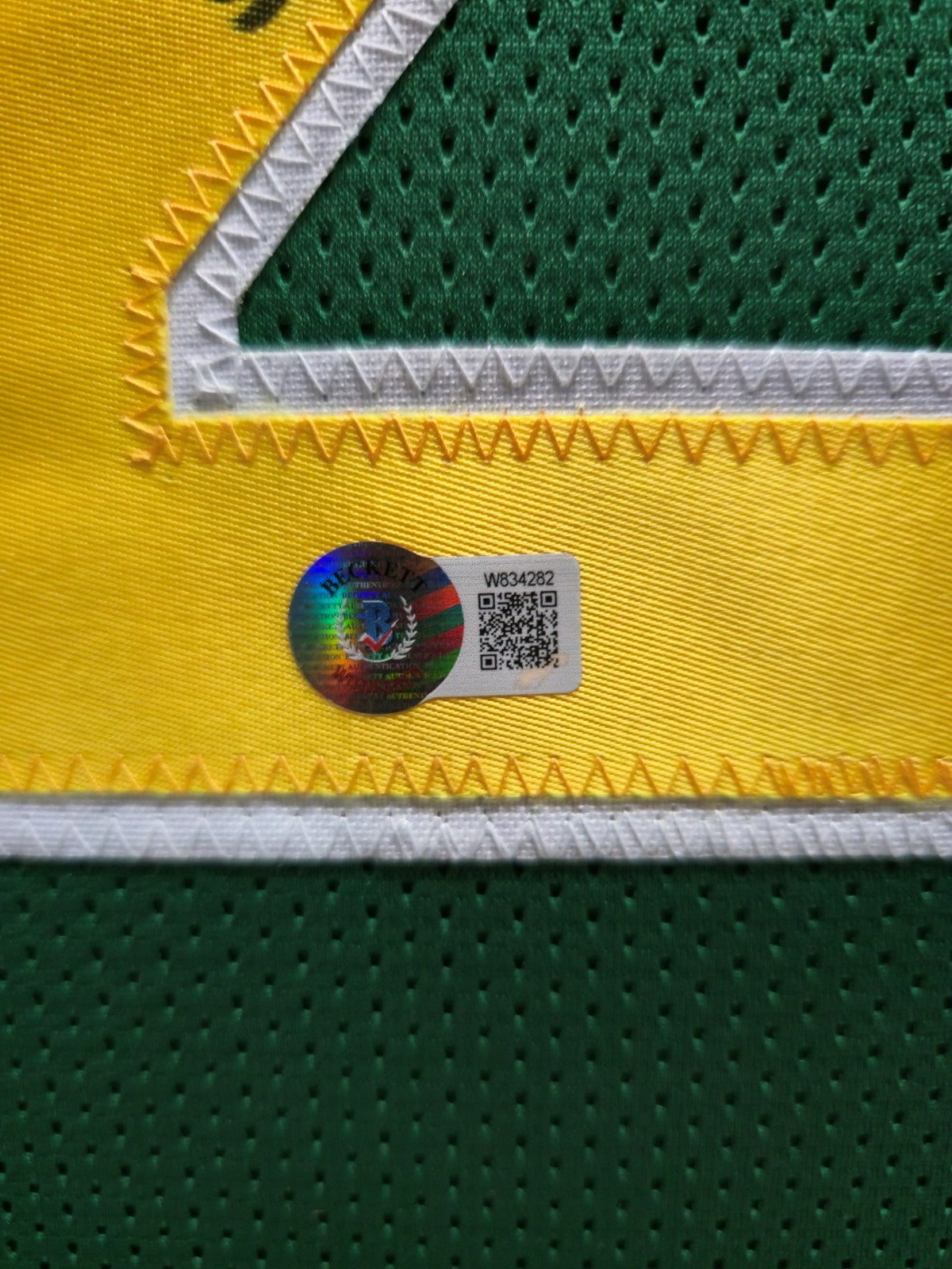 Framed Gary Payton Autographed Signed Seattle Supersonics Jersey Beckett Holo