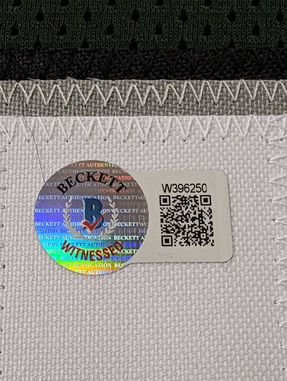 MVP Authentics Framed Philadelphia Eagles Brandon Graham Autographed Signed Jersey Beckett Holo 405 sports jersey framing , jersey framing