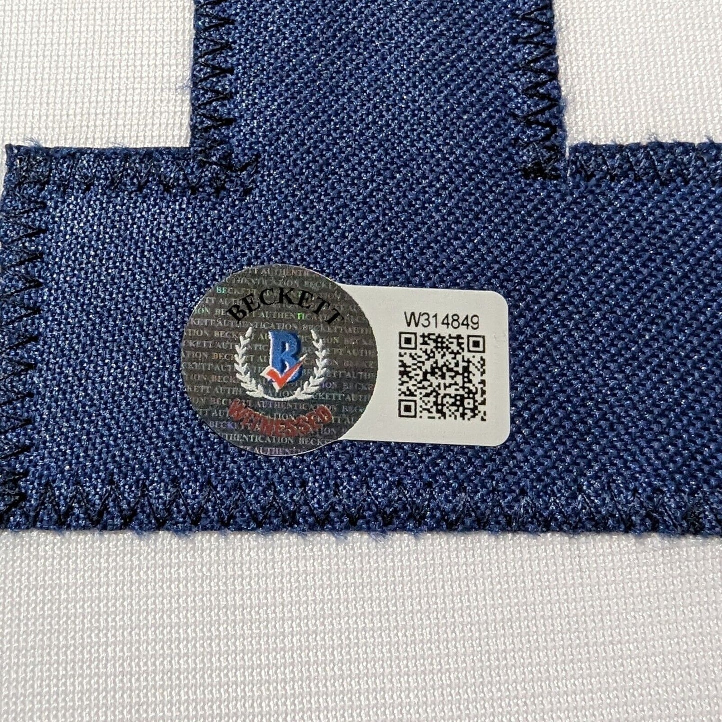 MVP Authentics Framed Detroit Tigers Cecil Fielder Autographed Signed Jersey Beckett Holo 405 sports jersey framing , jersey framing