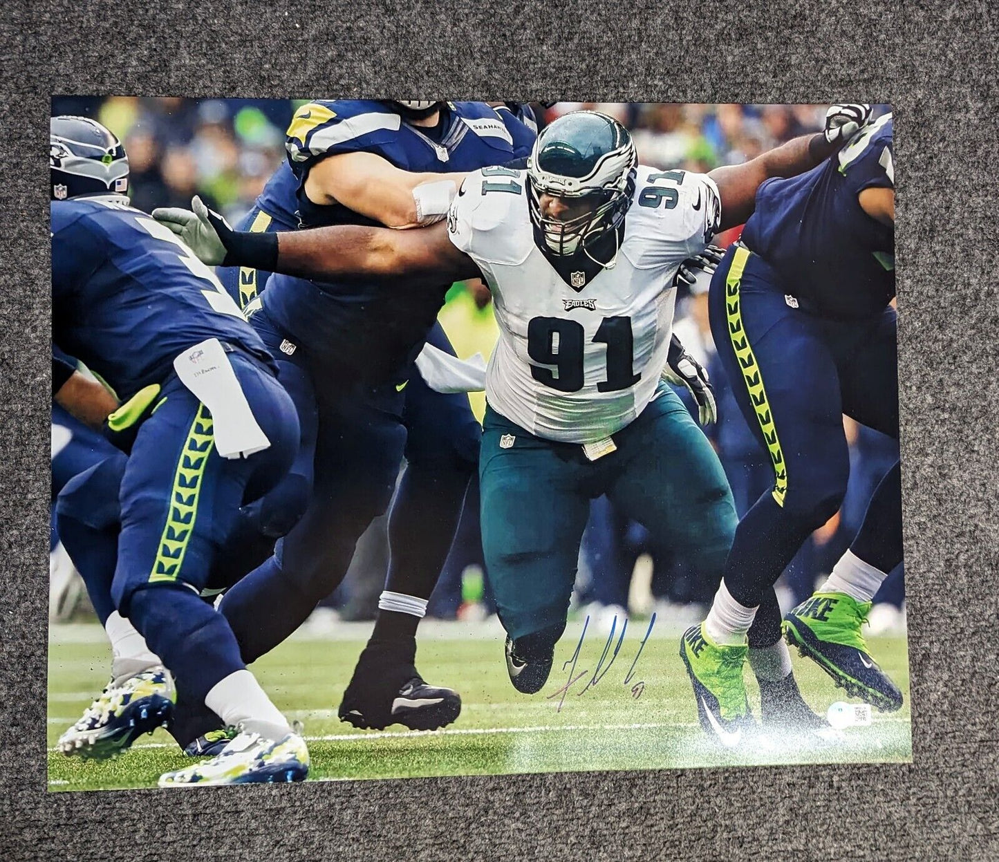 MVP Authentics Philadelphia Eagles Fletcher Cox Autographed Signed 16X20 Photo Beckett Holo 112.50 sports jersey framing , jersey framing