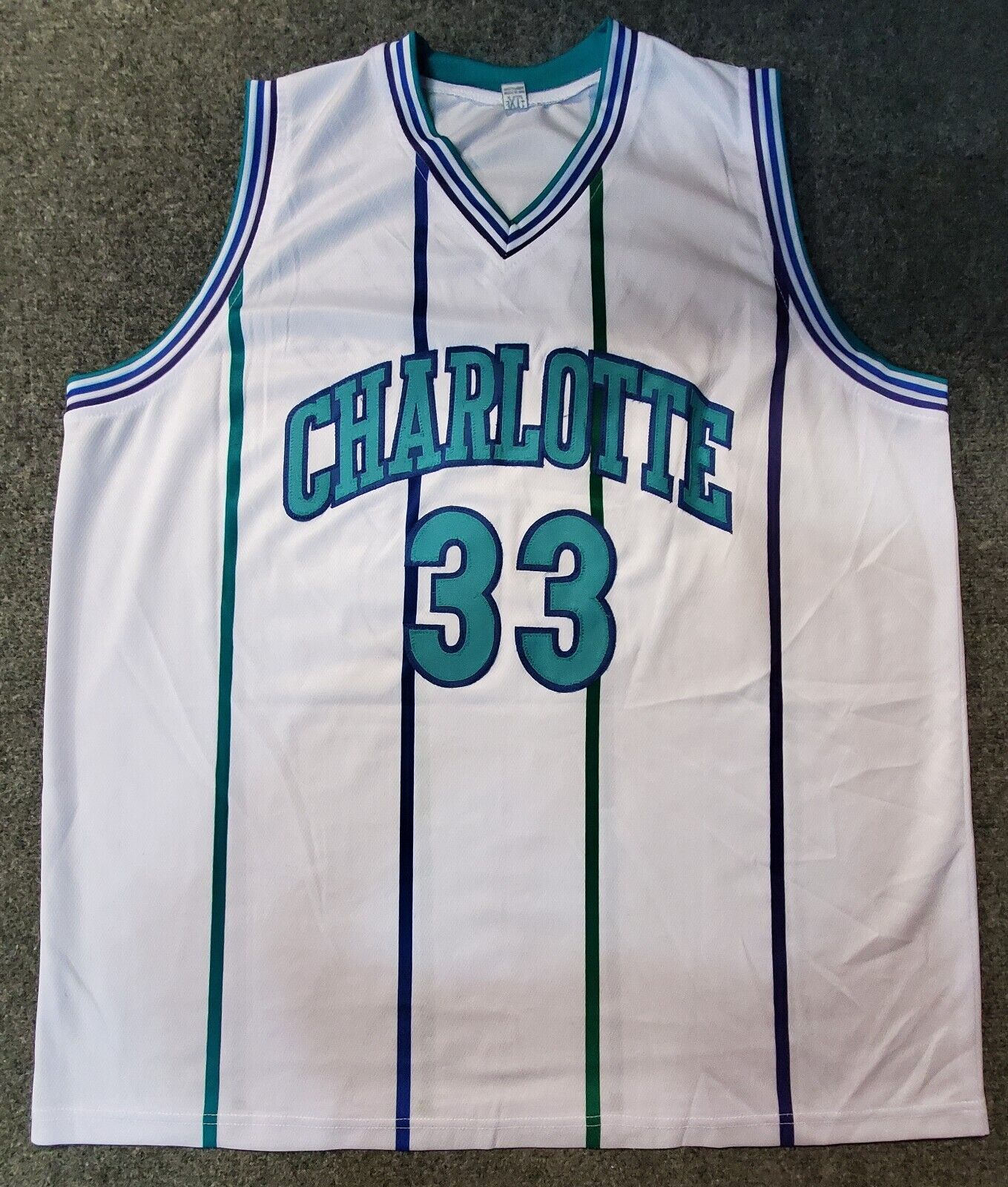 Charlotte Hornets Alonzo Mourning Autographed Signed Jersey Jsa Coa