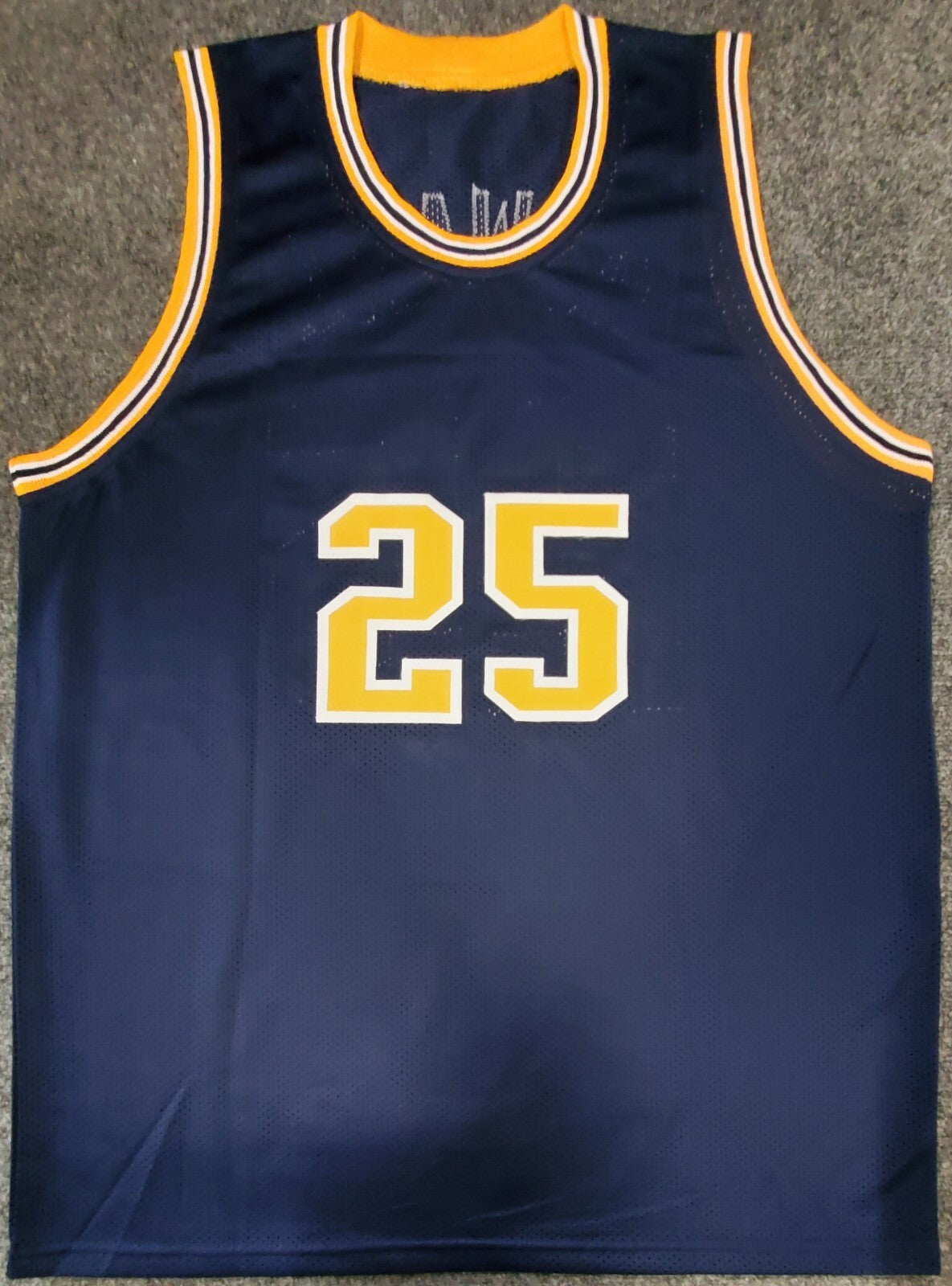 Michigan Wolverines Juwan Howard Autographed Signed Jersey Beckett Holo