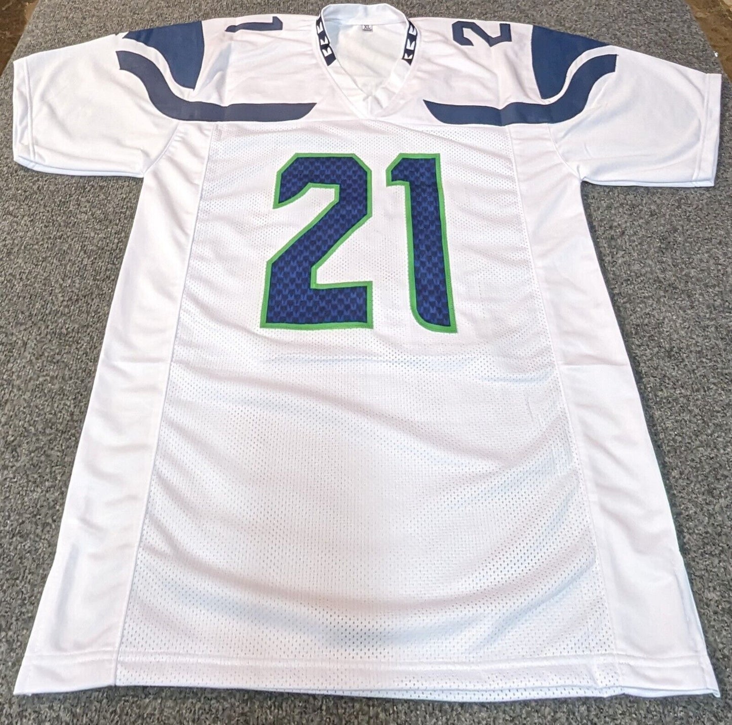 MVP Authentics Seattle Seahawks Devon Witherspoon Autographed Signed Jersey Jsa Coa 179.10 sports jersey framing , jersey framing