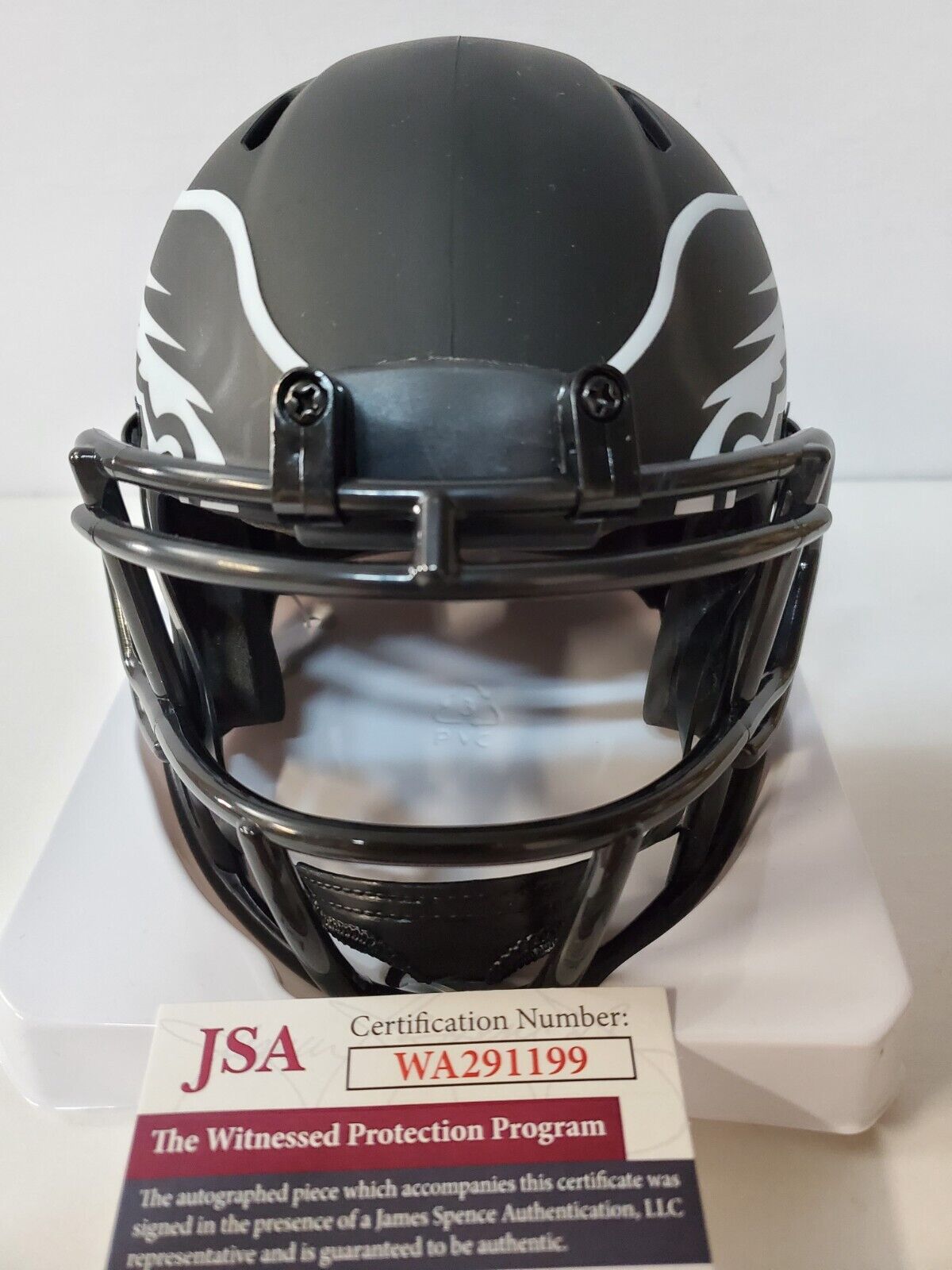 MVP Authentics Philadelphia Eagles Jordan Davis Autographed Signed Eclipse Mini Helmet Jsa Coa 117 sports jersey framing , jersey framing