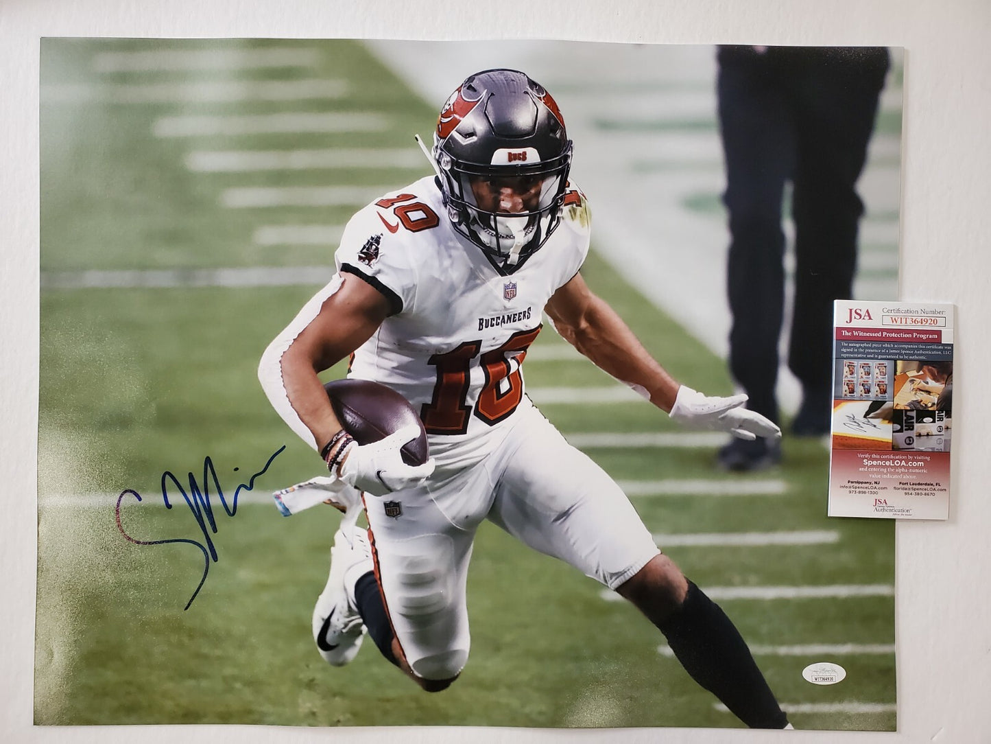 Tampa Bay Buccaneers Scotty Miller Autographed Signed 16X20 Photo Jsa Coa