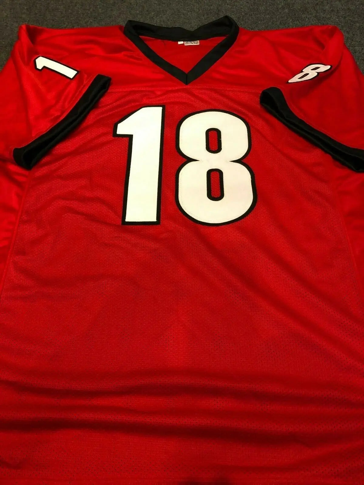 MVP Authentics Georgia Bulldogs Isaac Nauta Autographed Signed Jersey Jsa Coa 107.10 sports jersey framing , jersey framing