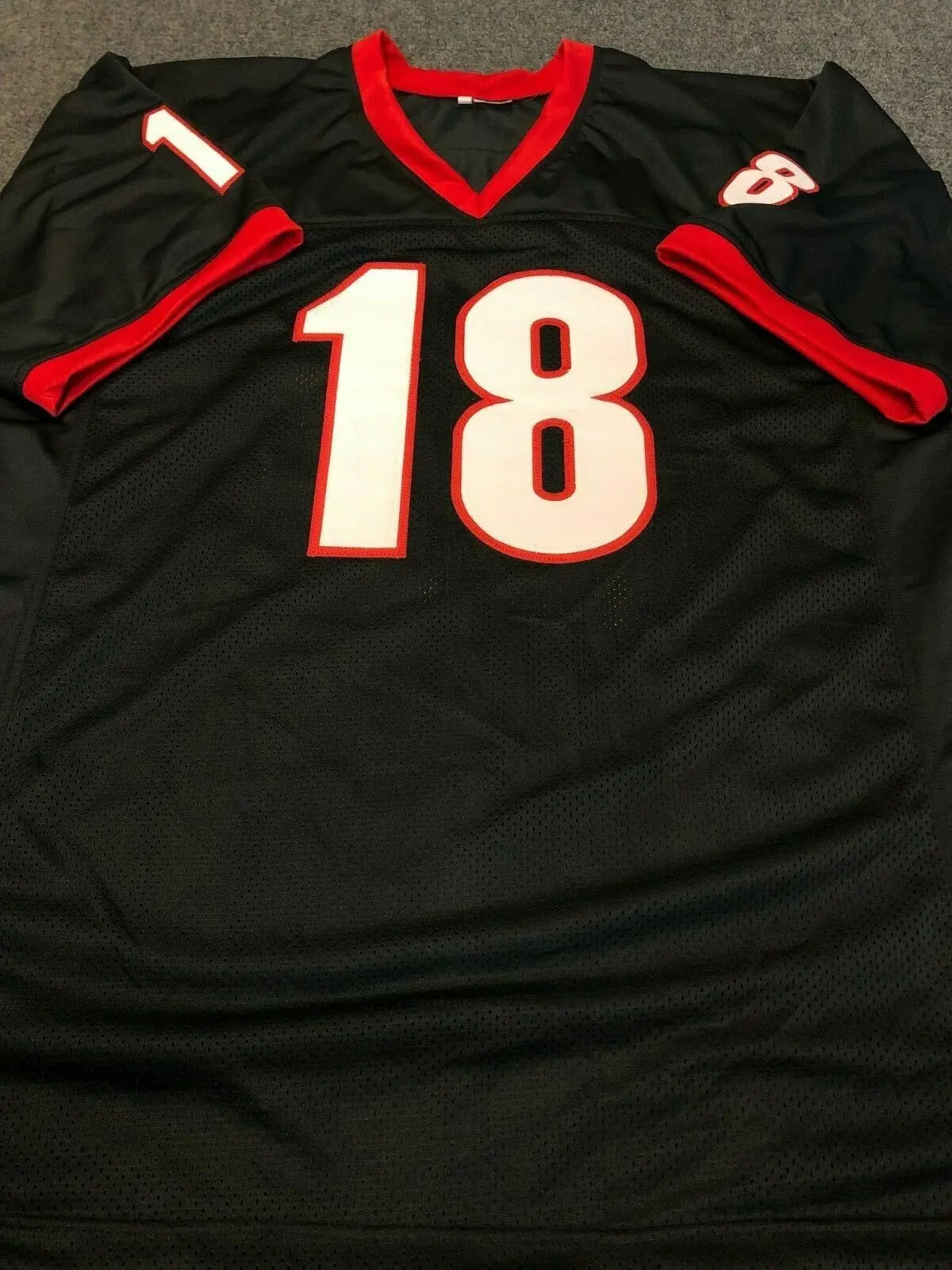 MVP Authentics Georgia Bulldogs Isaac Nauta Autographed Signed Jersey Jsa Coa 107.10 sports jersey framing , jersey framing