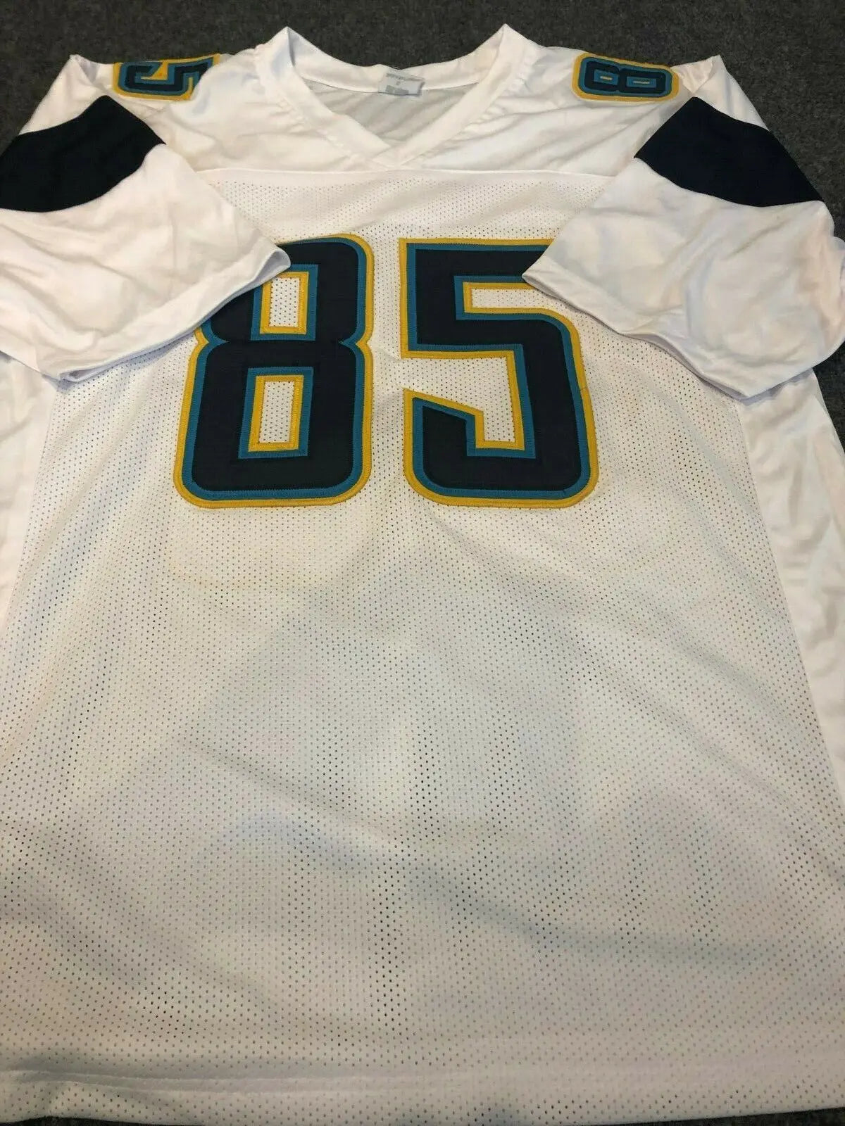 MVP Authentics L.A. Chargers Antonio Gates Autographed Signed Jersey Beckett Coa 135 sports jersey framing , jersey framing