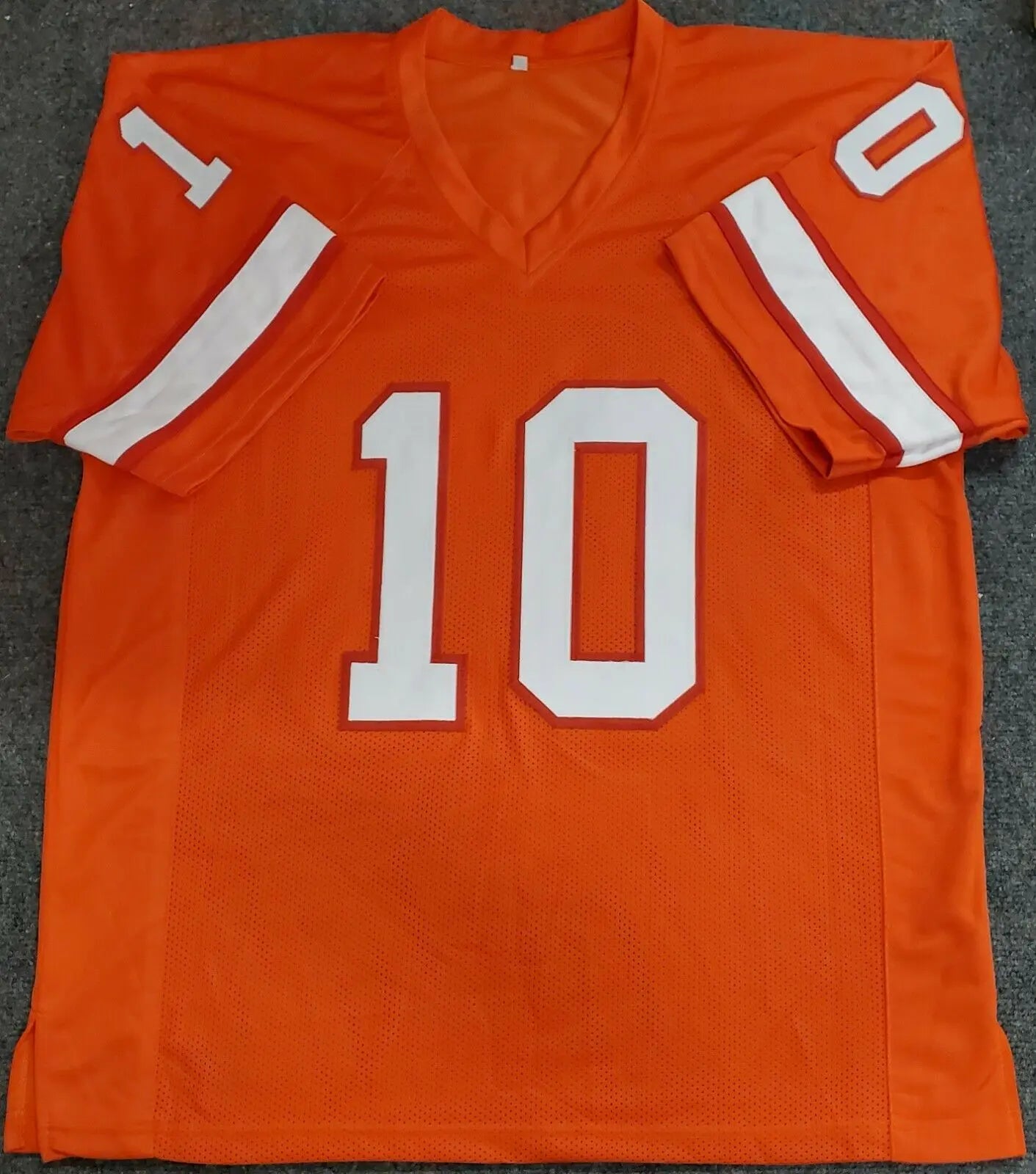 MVP Authentics Tampa Bay Buccaneers Scotty Miller Autographed Signed Jersey Jsa Coa 112.50 sports jersey framing , jersey framing