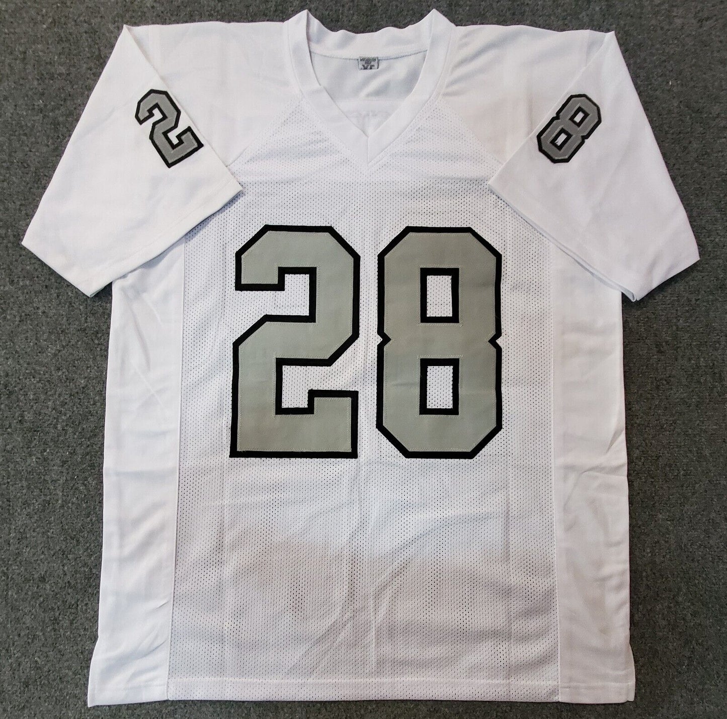MVP Authentics Las Vegas Raiders Josh Jacobs Autographed Signed Jersey Jsa Coa 135 sports jersey framing , jersey framing