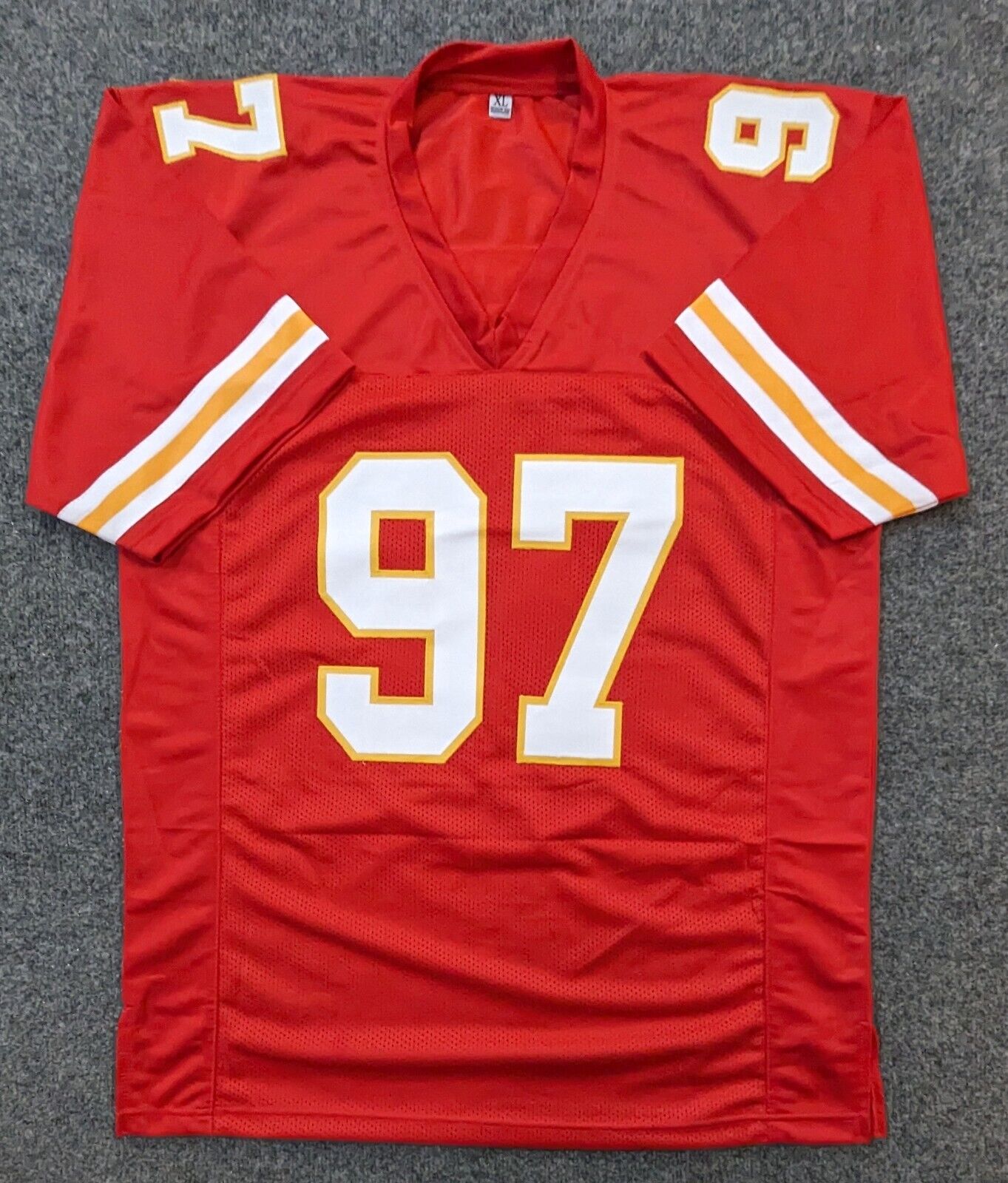 MVP Authentics Kansas City Chiefs Felix Anudike-Uzomah Autographed Signed Jersey Beckett Holo 135 sports jersey framing , jersey framing