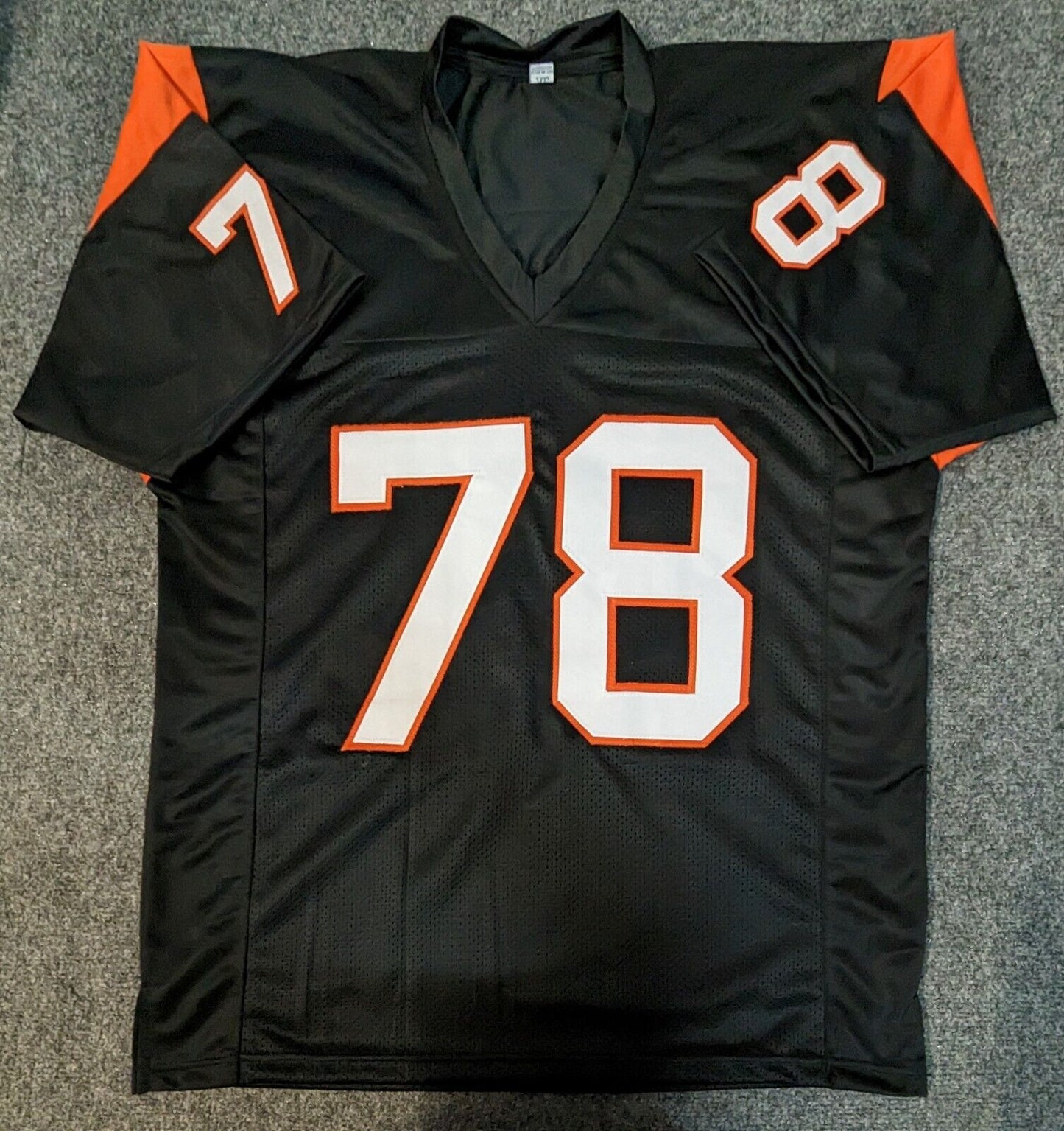 MVP Authentics Cincinnati Bengals Anthony Munoz Autographed Signed Jersey Beckett Holo 135 sports jersey framing , jersey framing