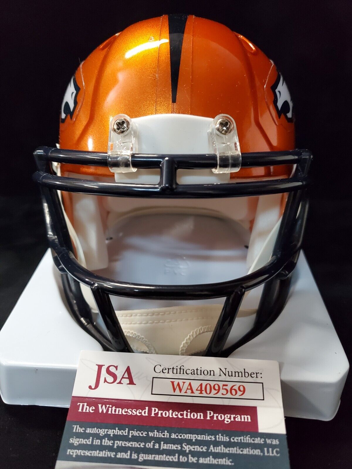 MVP Authentics Denver Broncos Javonte Williams Signed Flash Mini Helmet Jsa Coa 117 sports jersey framing , jersey framing