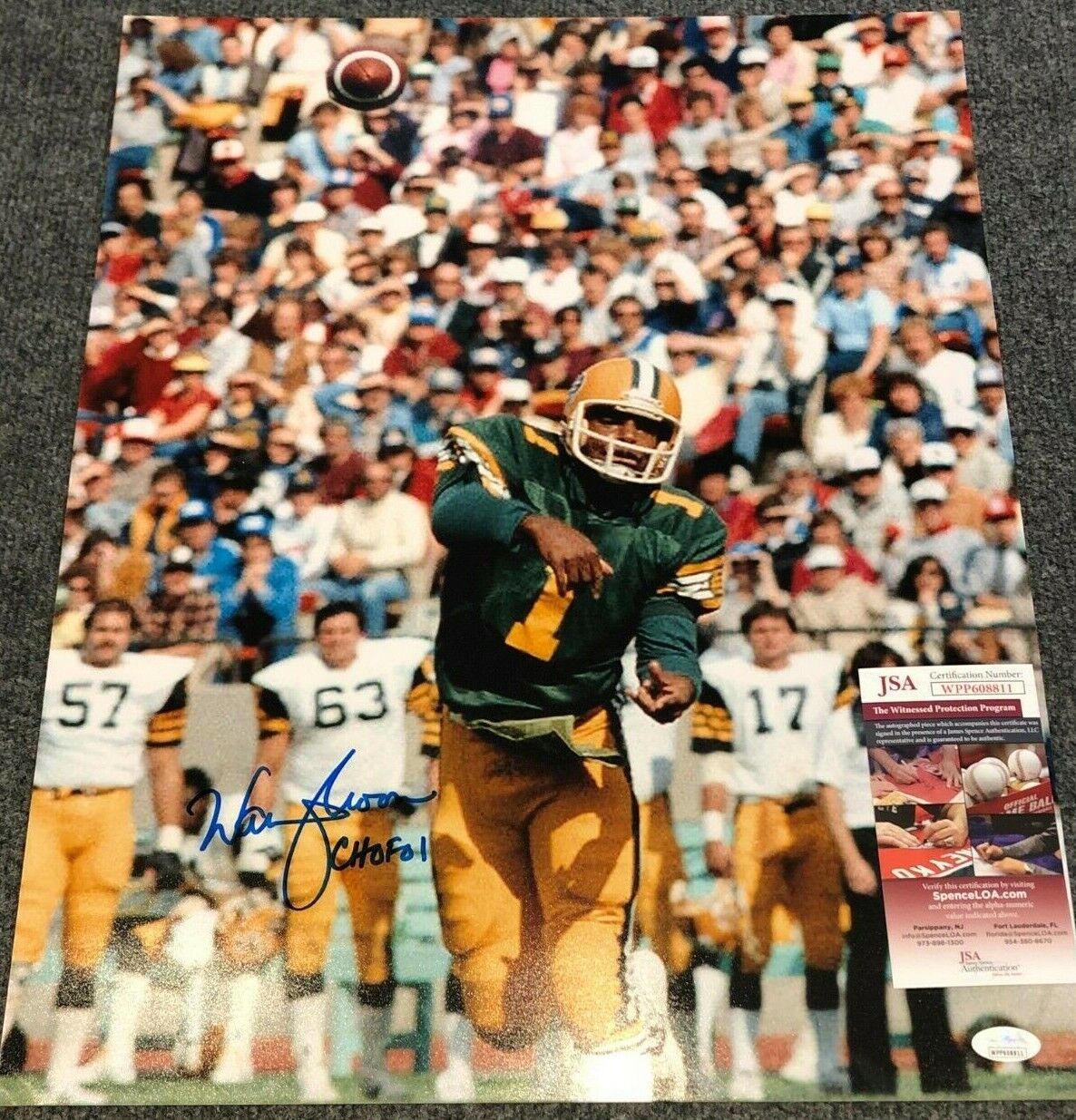 MVP Authentics Edmonton Eskimos Warren Moon Autographed Signed Inscribed 16X20 Photo Jsa Coa 80.10 sports jersey framing , jersey framing