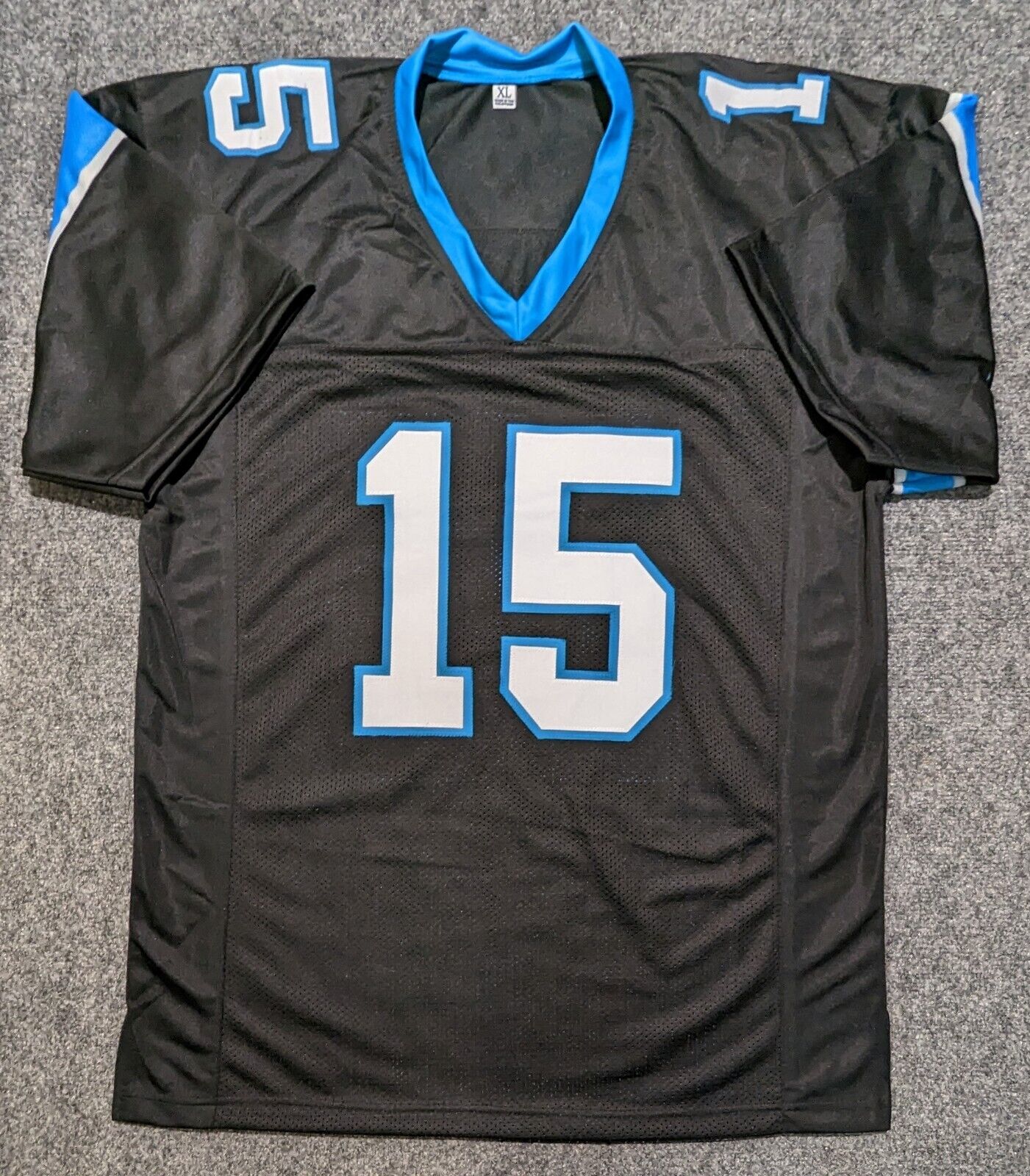 MVP Authentics Carolina Panthers Jonathan Mingo Autographed Signed Jersey Jsa Coa 117 sports jersey framing , jersey framing