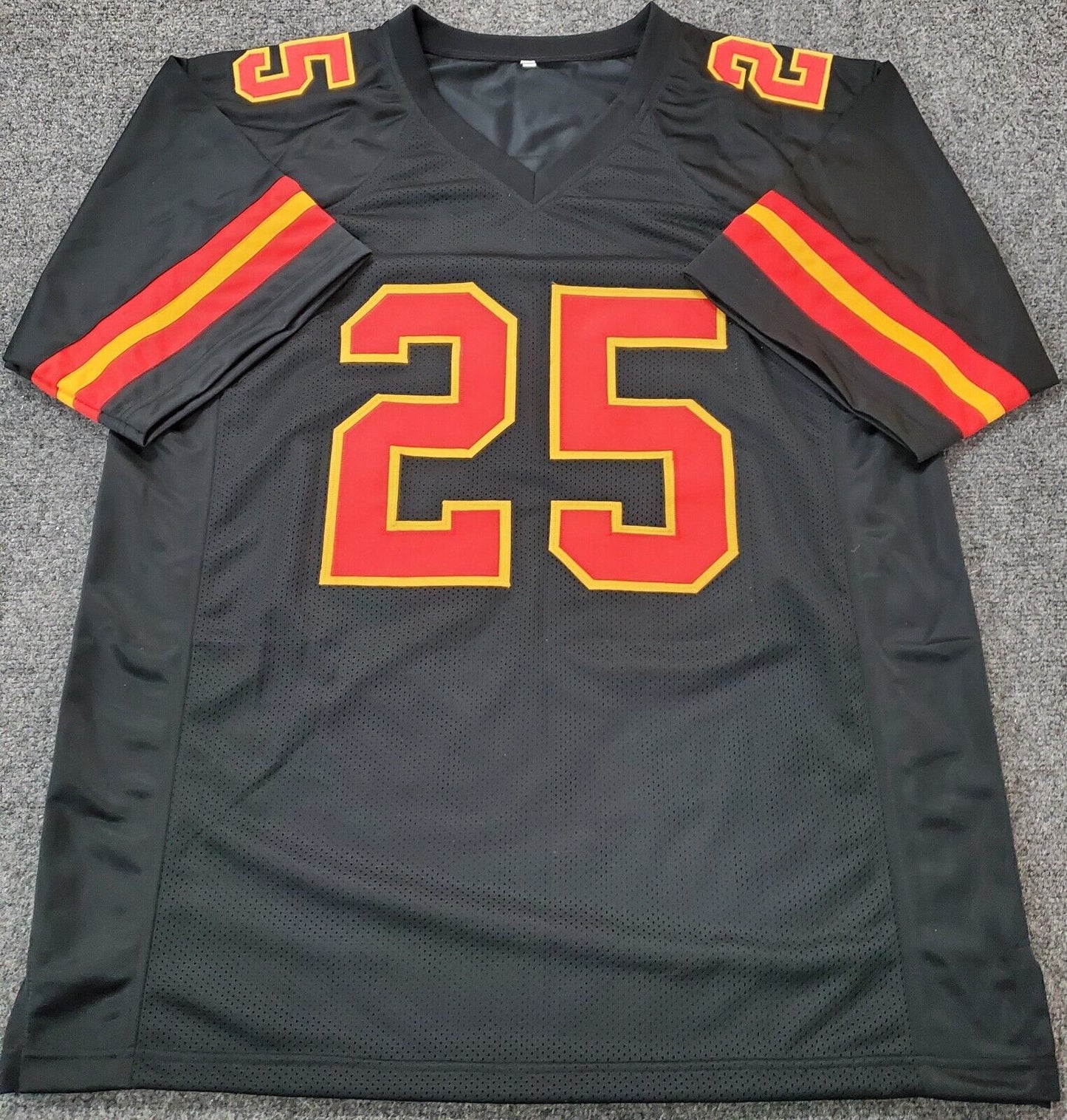 MVP Authentics Kansas City Chiefs Clyde Edwards-Helaire Autographed Signed Jersey Jsa Coa 152.10 sports jersey framing , jersey framing