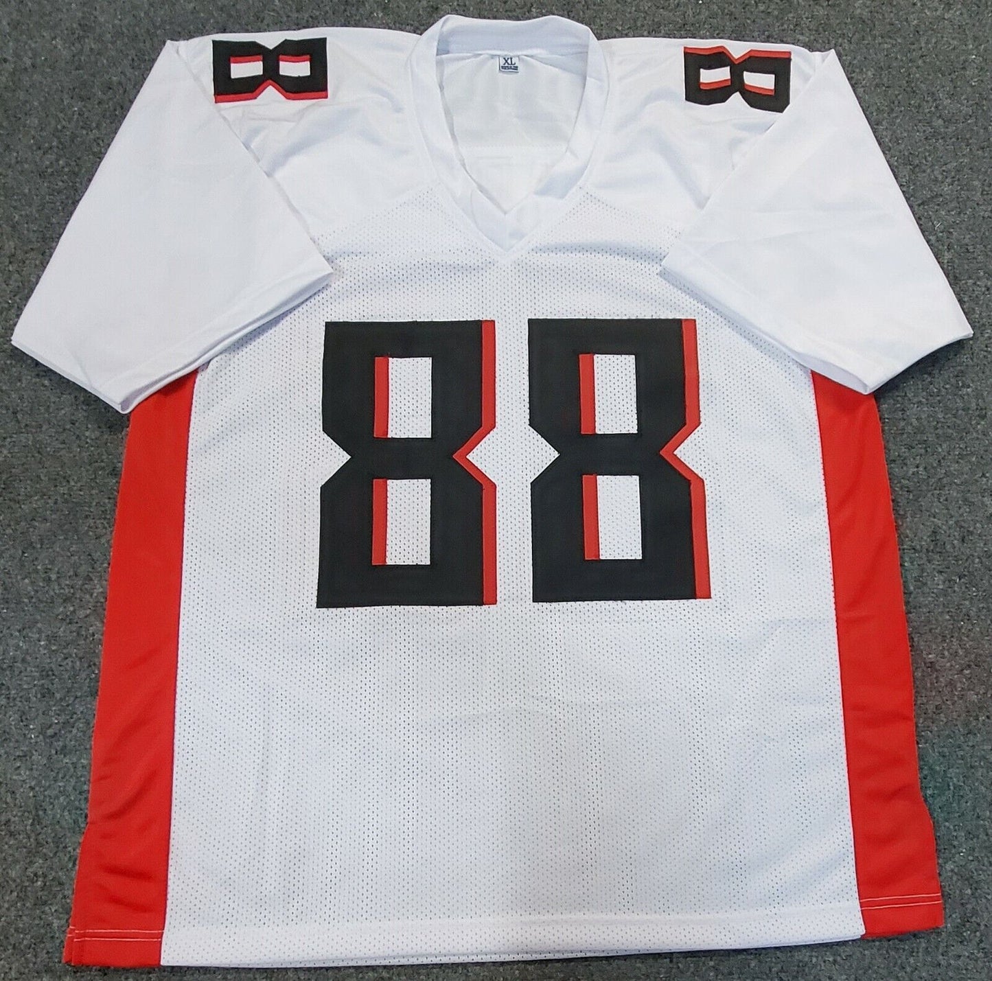 MVP Authentics Atlanta Falcons Frank Darby Autographed Signed Jersey Jsa Coa 98.10 sports jersey framing , jersey framing