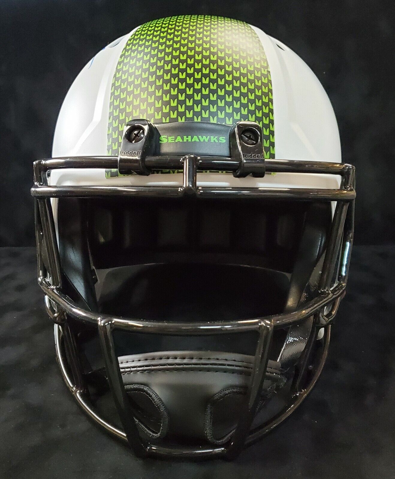 MVP Authentics Seattle Seahawks Matt Hasselbeck Signed Full Size Lunar Replica Helmet Bas Holo 315 sports jersey framing , jersey framing