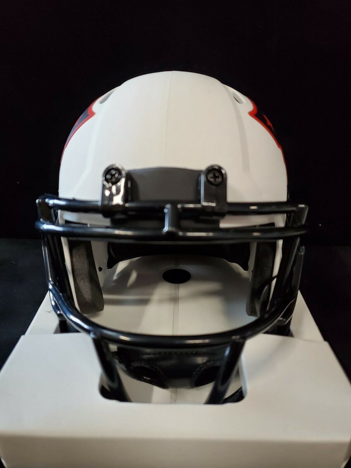 MVP Authentics Chase Winovich Signed New England Patriots Lunar Mini Helmet Beckett Holo 143.10 sports jersey framing , jersey framing