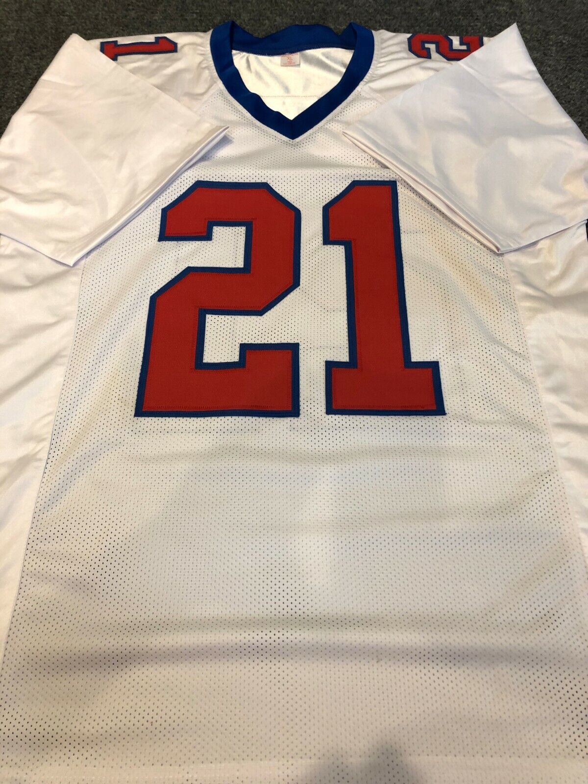 MVP Authentics N.Y. Giants Tiki Barber Autographed Signed Jersey Jsa Coa 107.10 sports jersey framing , jersey framing