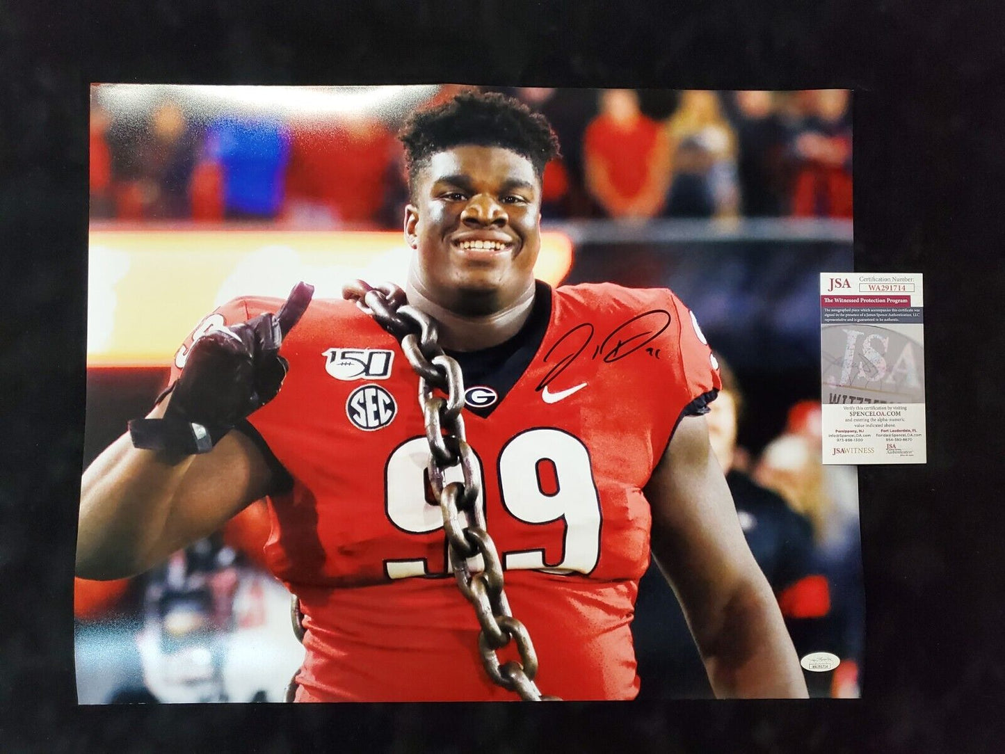 MVP Authentics Georgia Bulldogs Jordan Davis Autographed Signed 16X20 Photo Jsa Coa 112.50 sports jersey framing , jersey framing