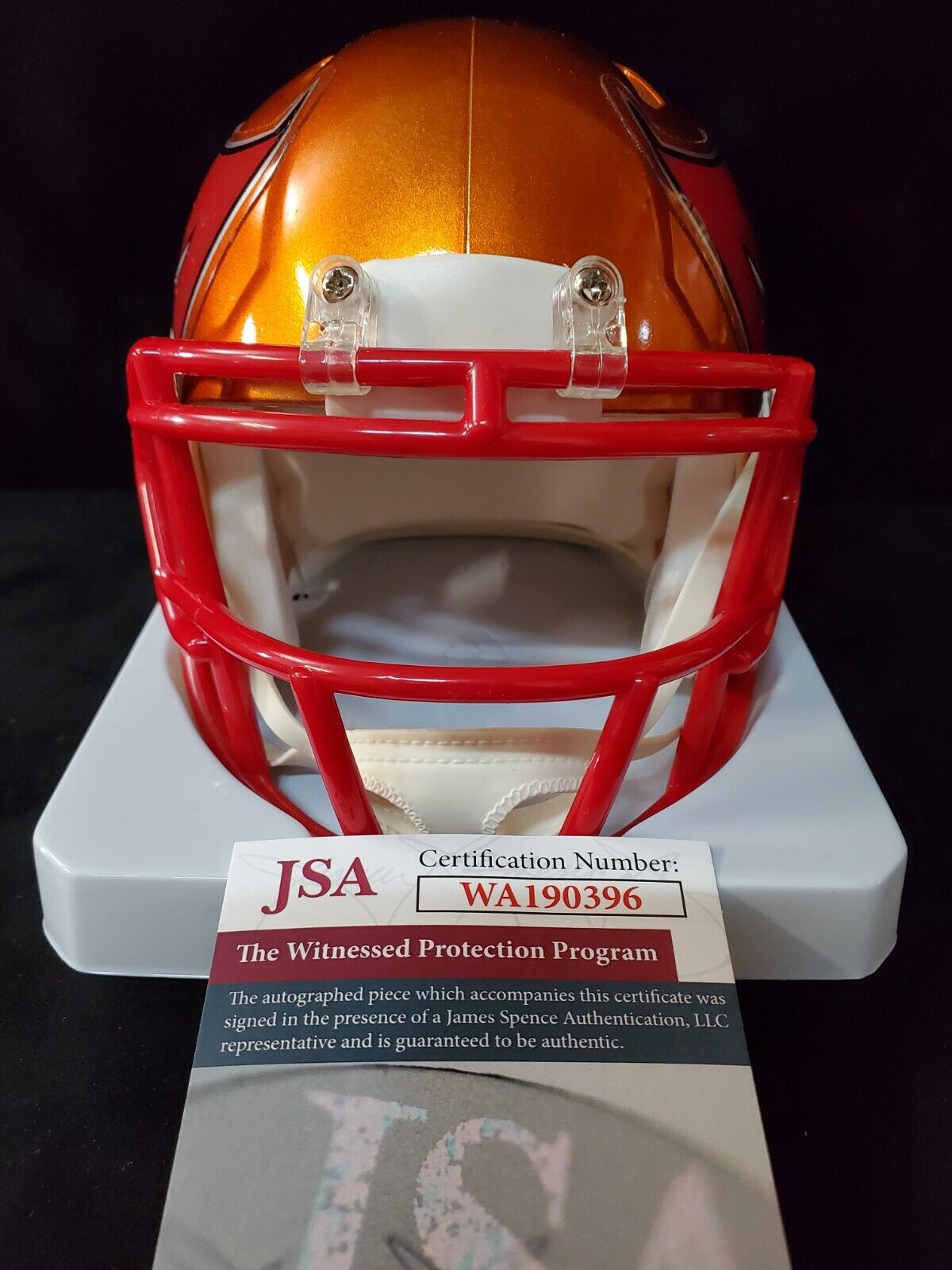 MVP Authentics Tampa Bay Buccaneers Jamel Dean Autographed Flash Mini Helmet Jsa Coa 90 sports jersey framing , jersey framing