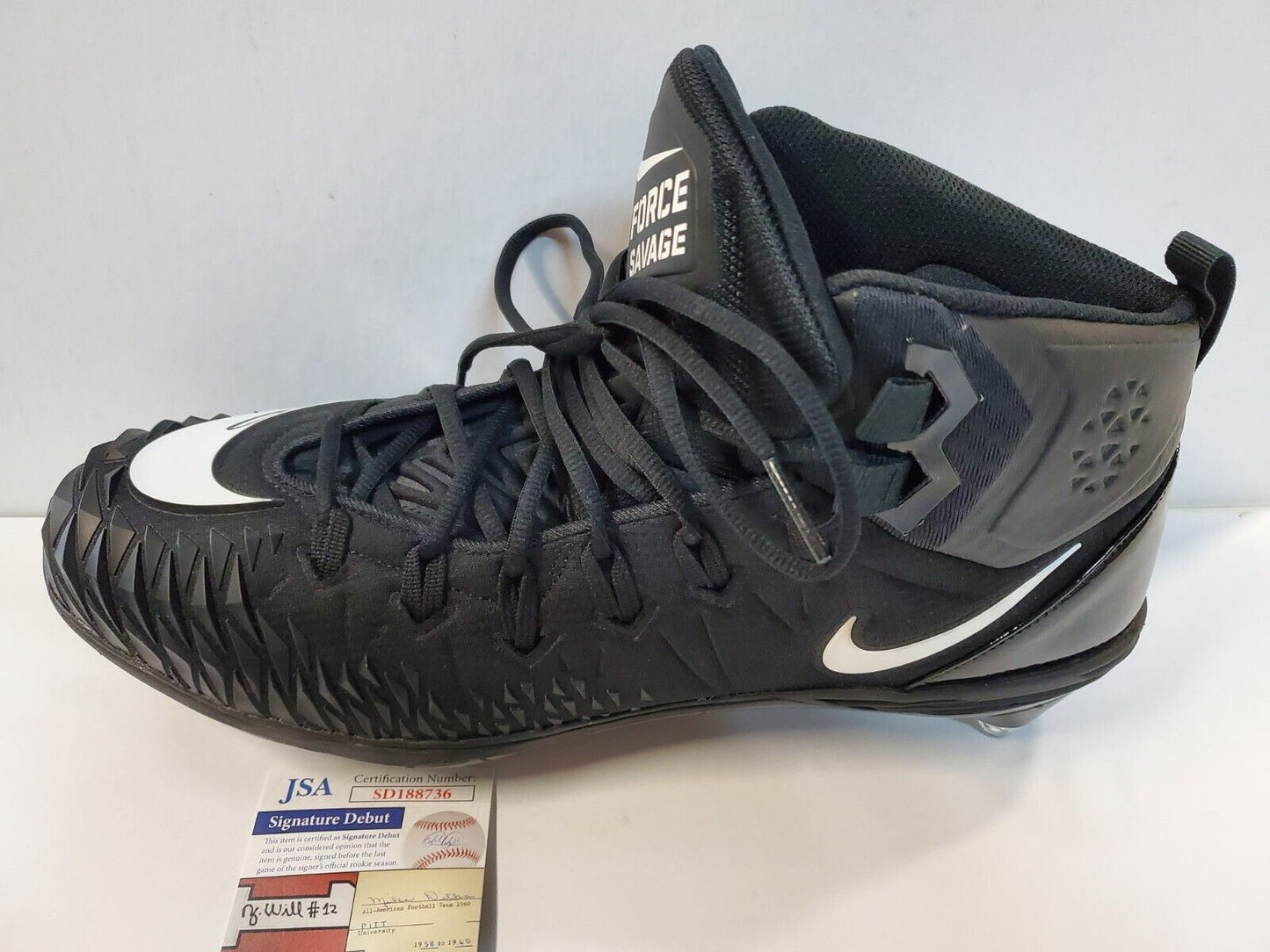 MVP Authentics Philadelphia Eagles Jordan Davis Autographed Signed Cleat Jsa Coa 117 sports jersey framing , jersey framing