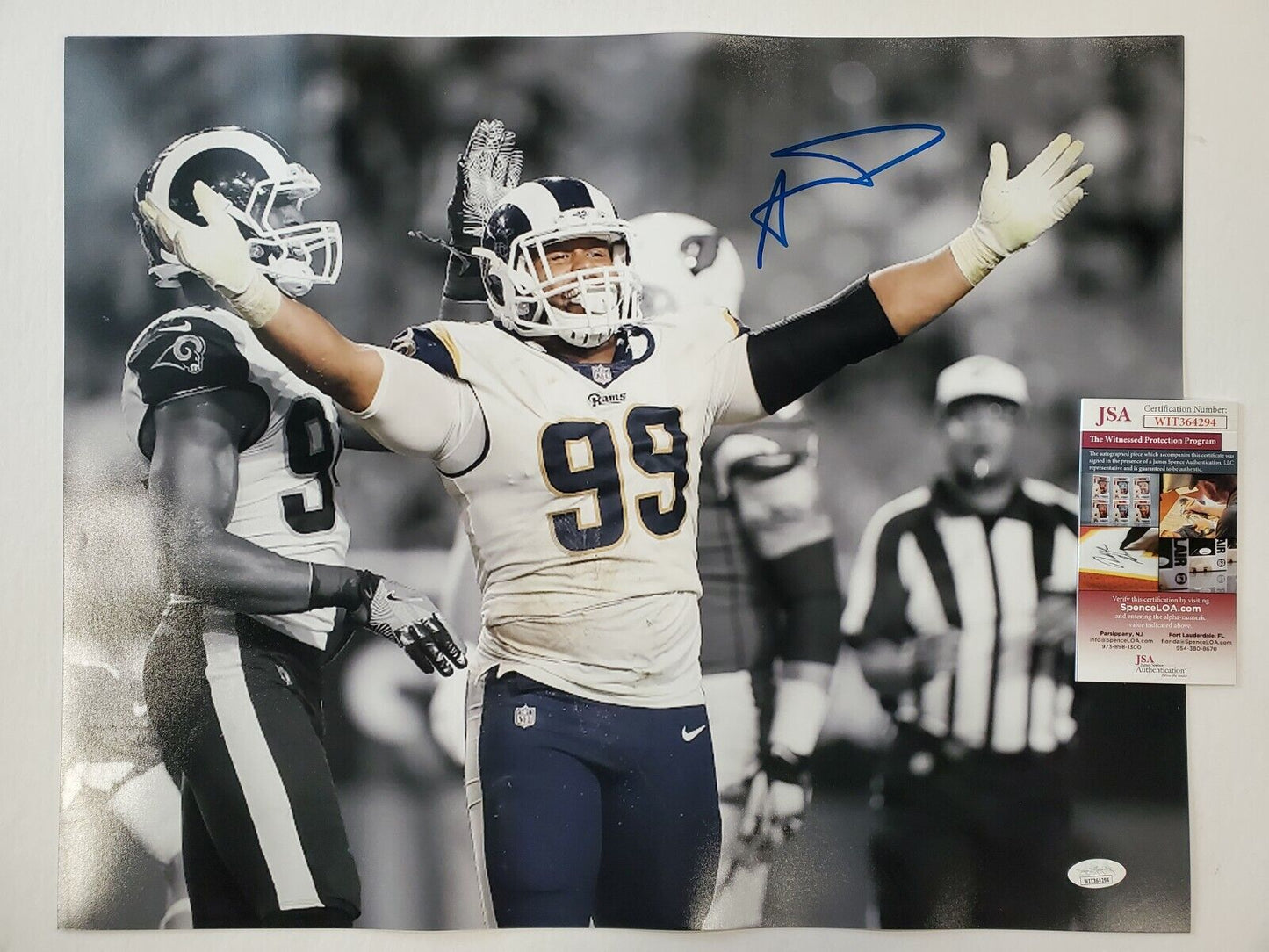 MVP Authentics Los Angeles Rams Aaron Donald Autographed Signed 16X20 Photo Jsa Coa 170.10 sports jersey framing , jersey framing