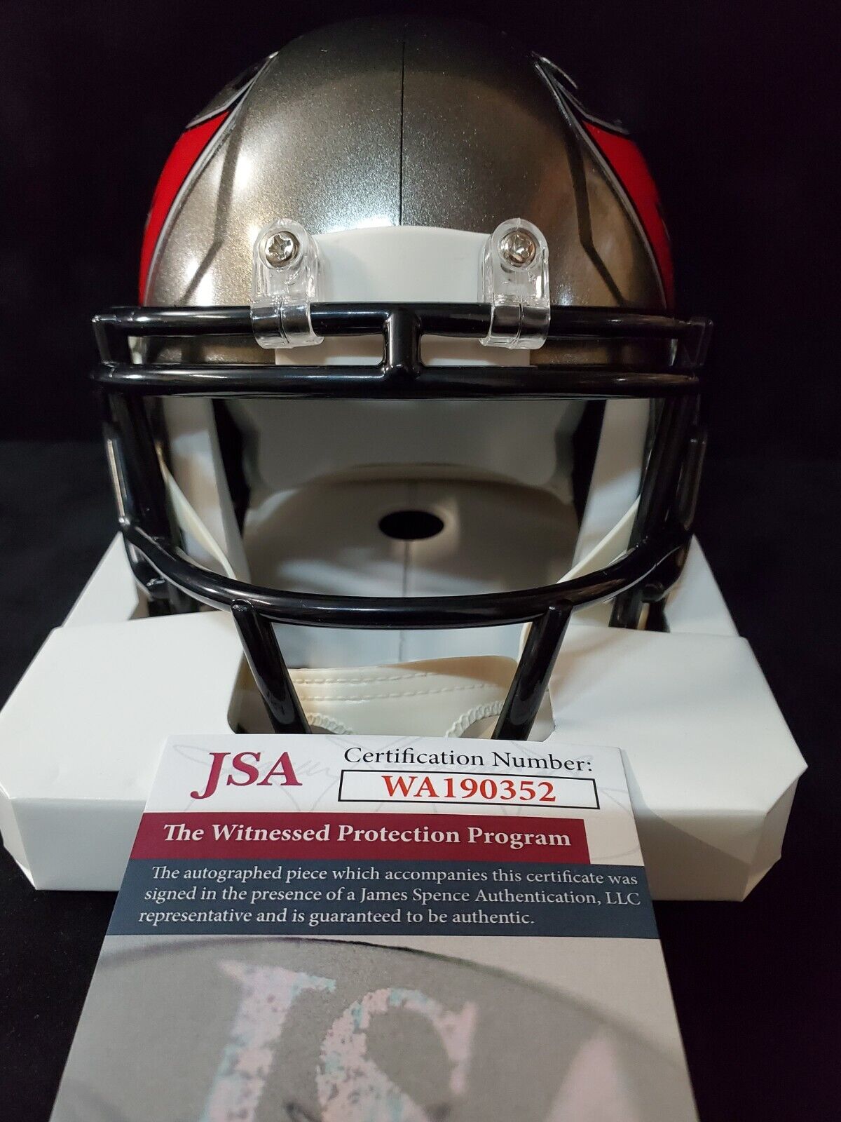 MVP Authentics Tampa Bay Buccaneers Jamel Dean Autographed Speed Mini Helmet Jsa Coa 90 sports jersey framing , jersey framing