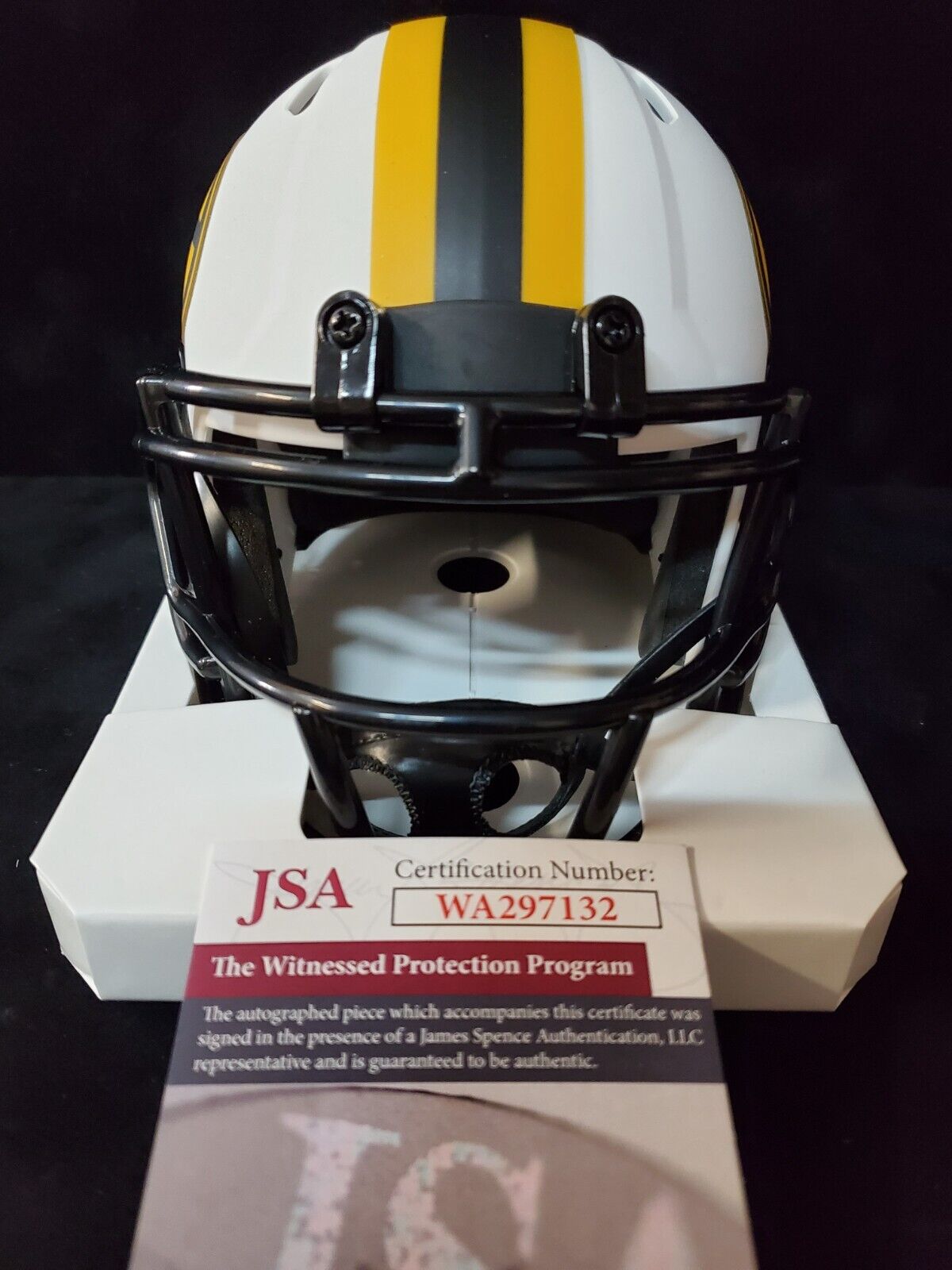 MVP Authentics Green Bay Packers Randall Cobb Autographed Signed Lunar Mini Helmet Jsa Coa 117 sports jersey framing , jersey framing