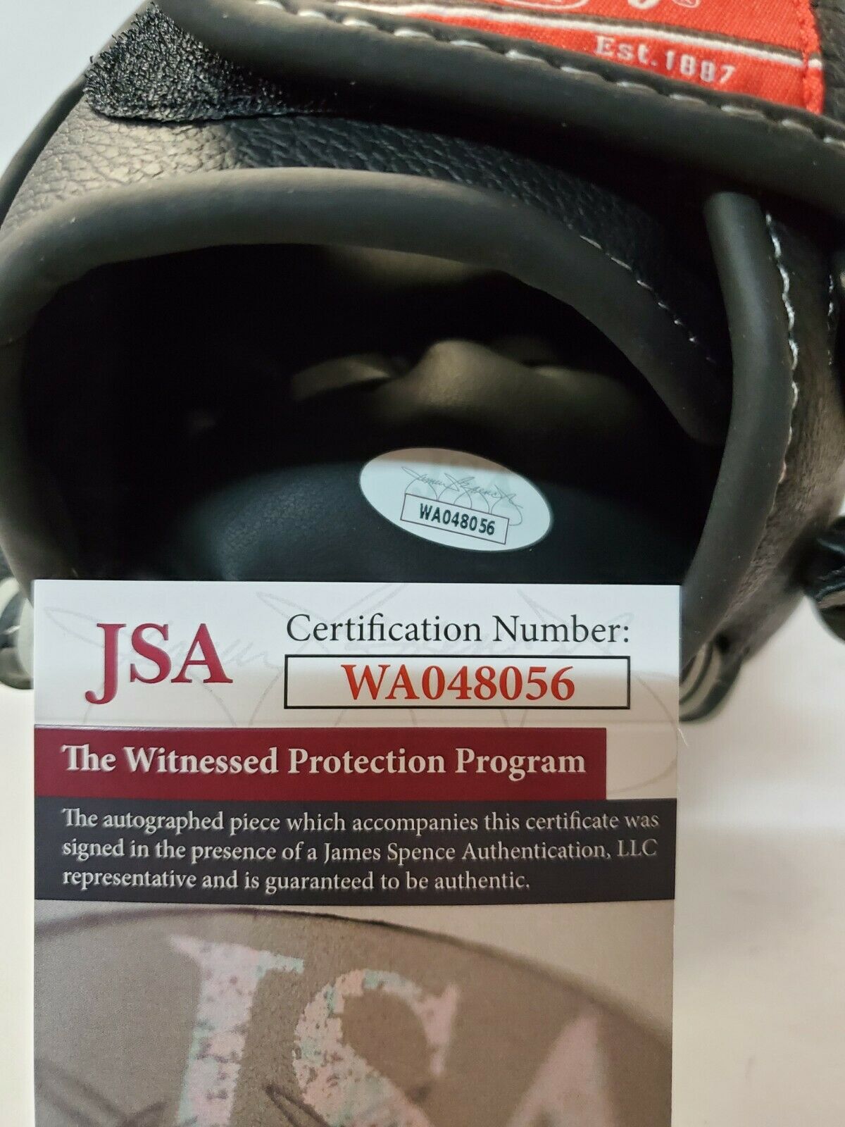 MVP Authentics New York Yankees Deivi Garcia Autographed Signed Glove Jsa Coa 157.50 sports jersey framing , jersey framing