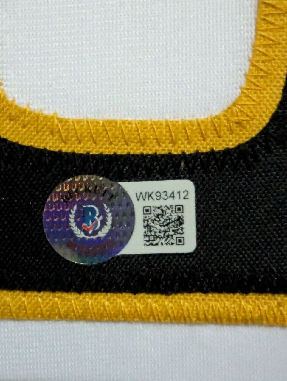 MVP Authentics Framed Pittsburgh Pirates Ke'bryan Hayes Autographed Signed Jersey Beckett Holo 360 sports jersey framing , jersey framing