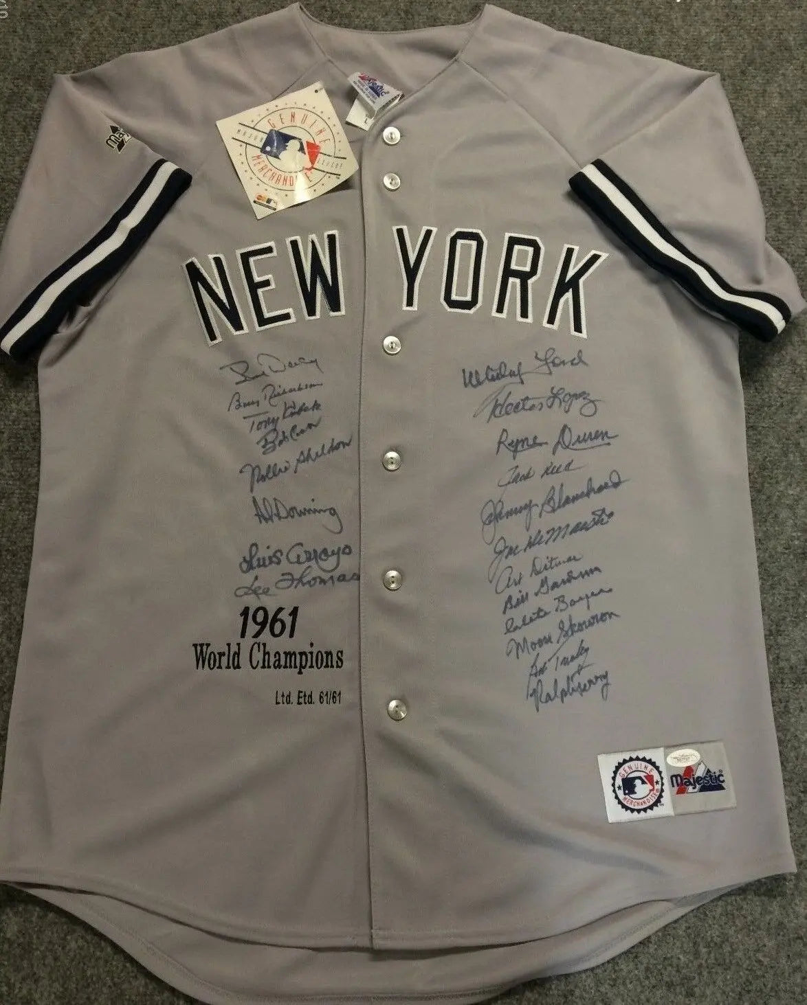 MVP Authentics 1961 Yankees Team Signed Autographed Ltd Edition 61/61 Majestic Jersey Jsa Loa 3145.50 sports jersey framing , jersey framing
