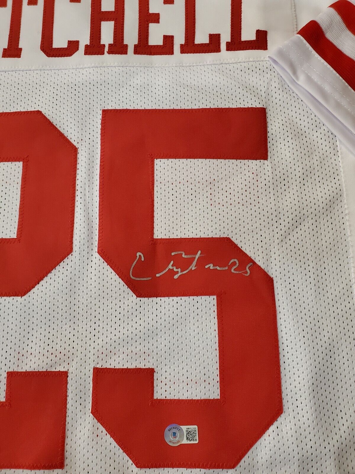 MVP Authentics San Francisco 49Ers Elijah Mitchell Autographed Signed Jersey Beckett Holo 107.10 sports jersey framing , jersey framing