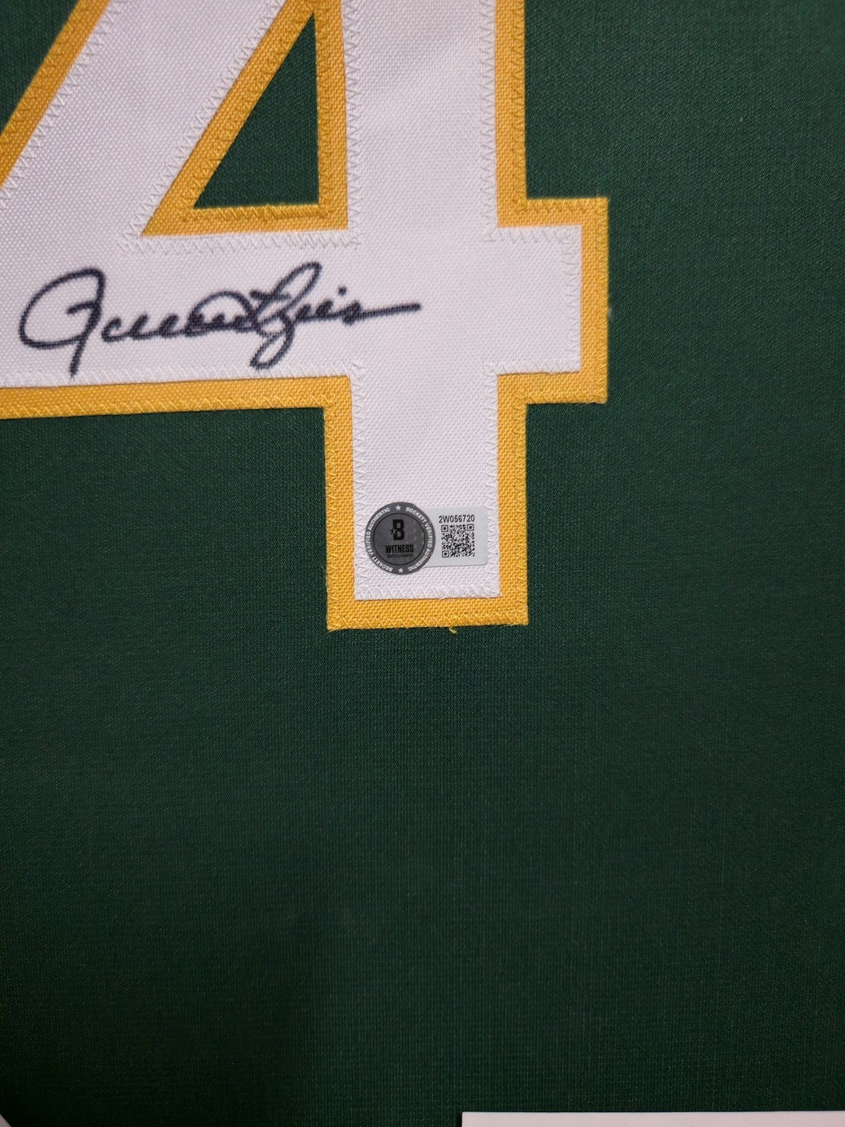 Framed Oakland A's Rollie Fingers Autographed Signed Jersey Beckett Hologram