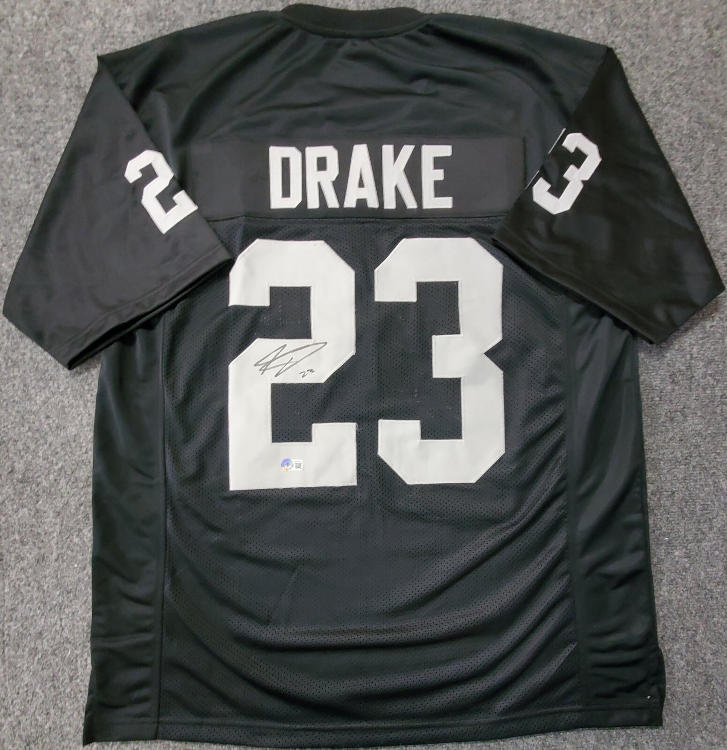 Las Vegas Raiders Kenyan Drake Autographed Signed Jersey Beckett Holo