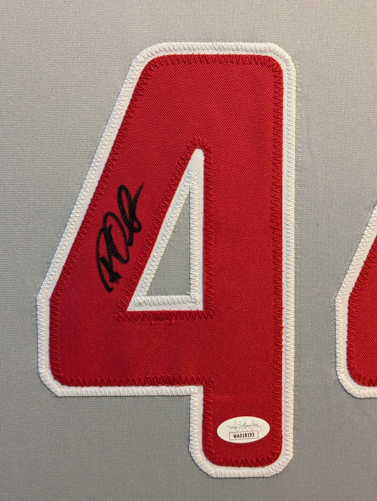 Framed Philadelphia Roy Oswalt Autographed Signed Jersey Jsa Coa