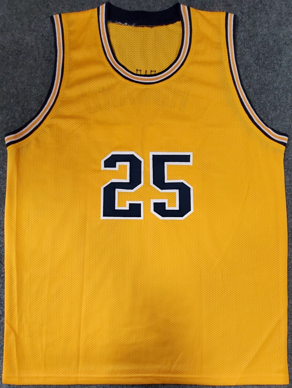 Michigan Wolverines Juwan Howard Autographed Signed Jersey Beckett Holo