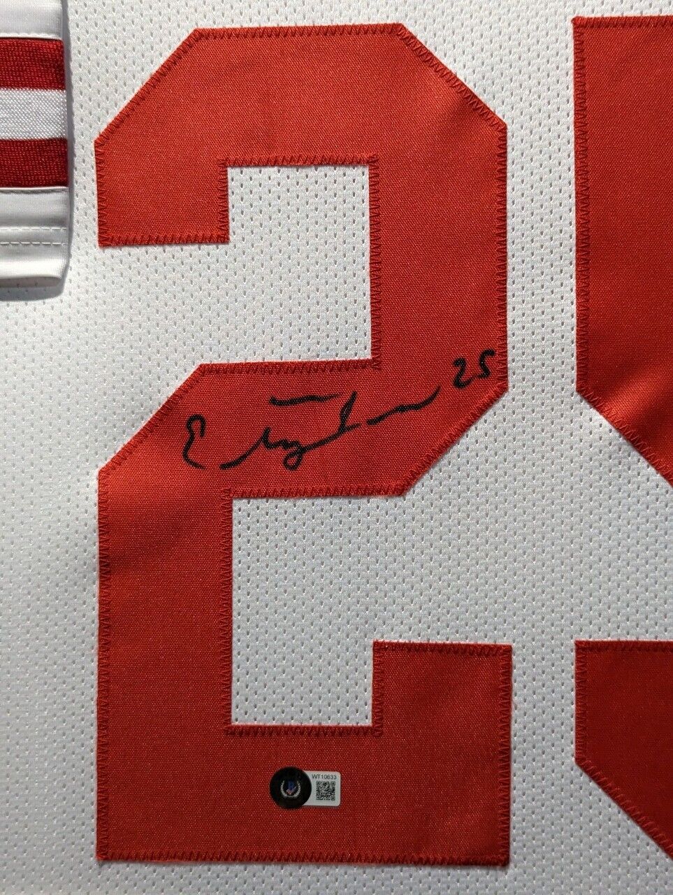 Framed San Francisco 49Ers Elijah Mitchell Autographed Jersey Beckett Holo