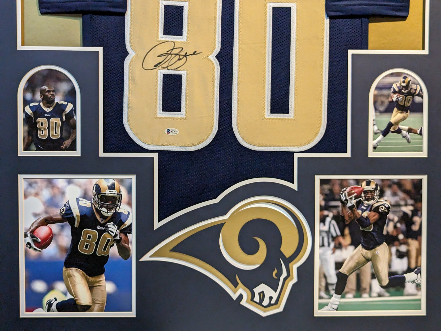 Framed St. Louis Rams Isaac Bruce Autographed Signed Jersey Beckett Coa