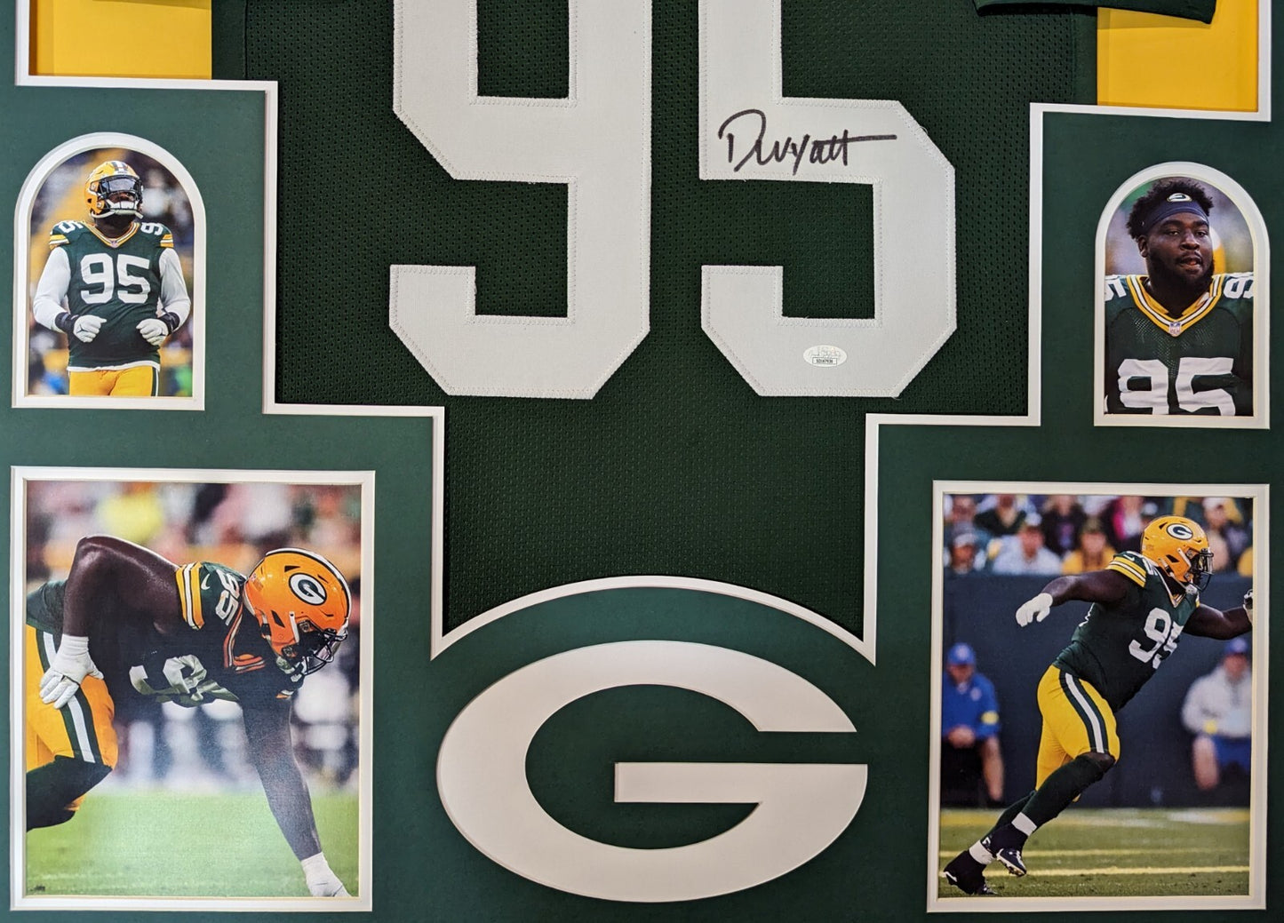 Framed Green Bay Packers Devonte Wyatt Autographed Signed Jersey Jsa Coa