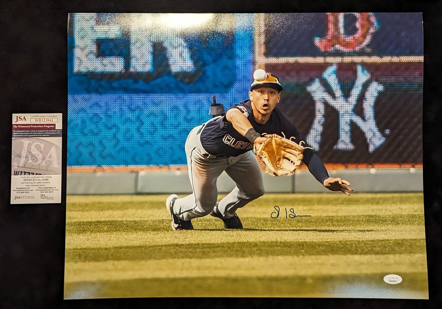 Cleveland Guardians Steven Kwan Autographed Signed 16X20 Photo Jsa Coa
