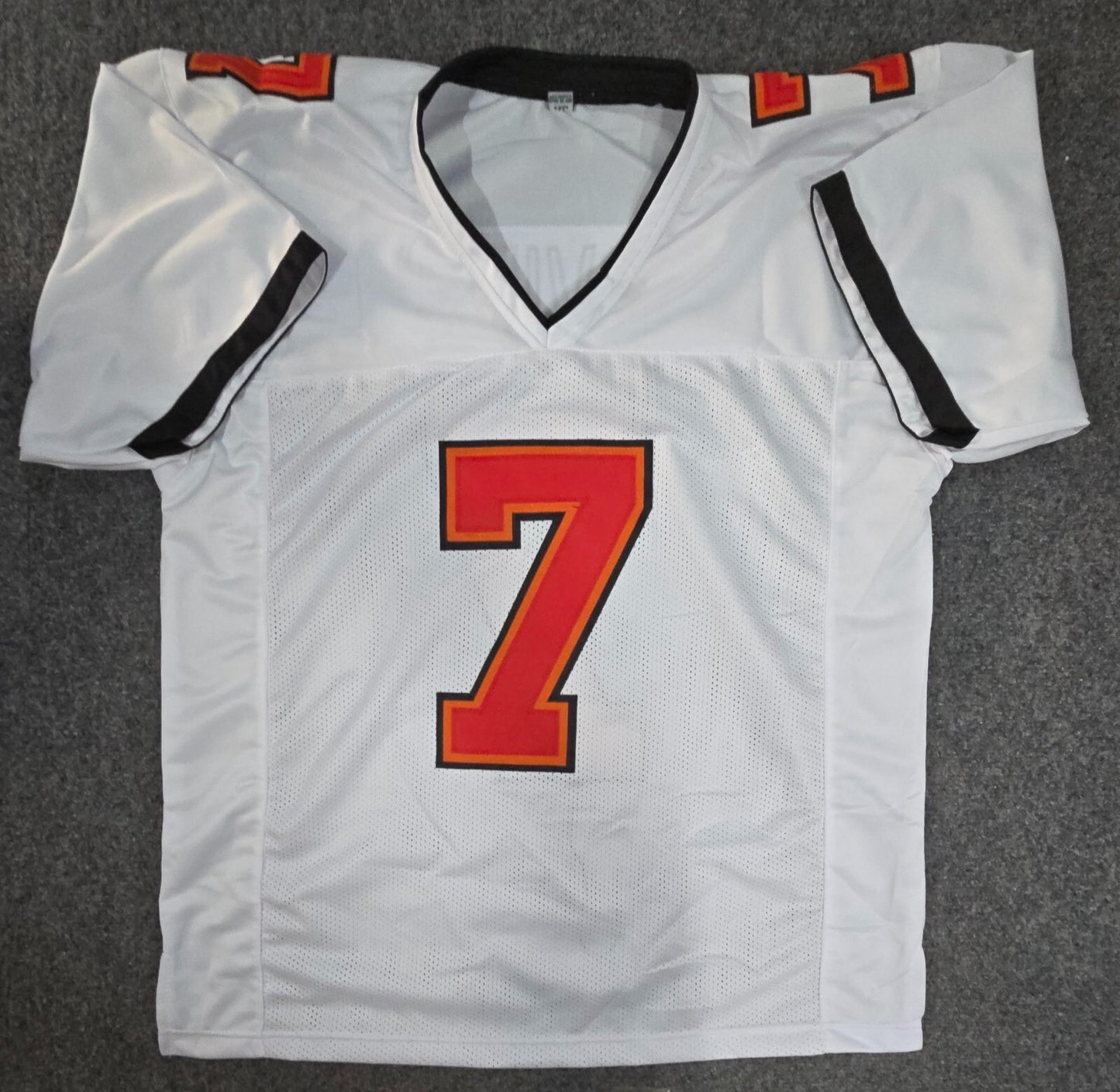 Tampa Bay Buccaneers Bucky Irving Autographed Signed Jersey Beckett Holo