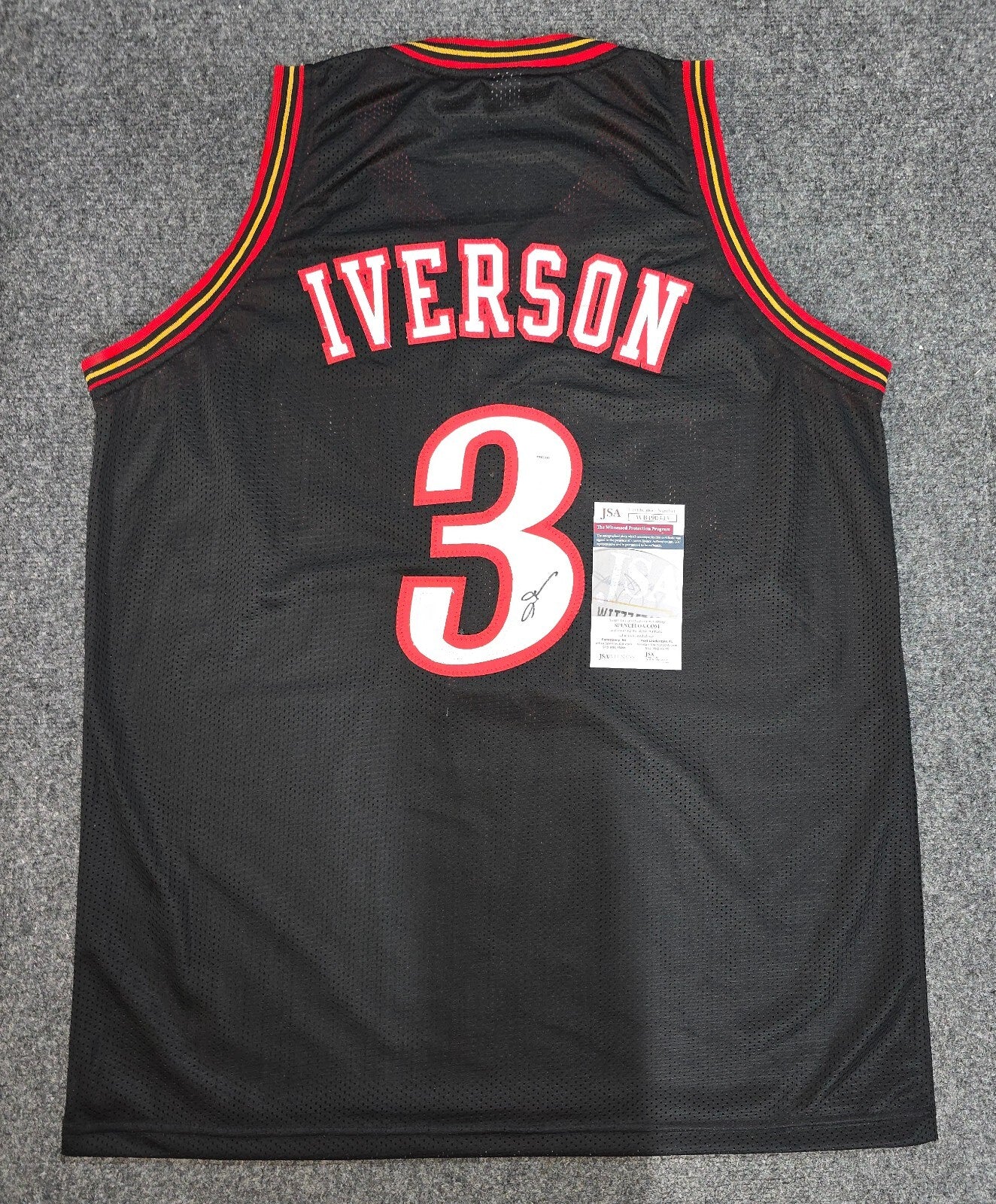 Philadelphia 76Ers Allen Iverson Autographed Signed Jersey Jsa Coa